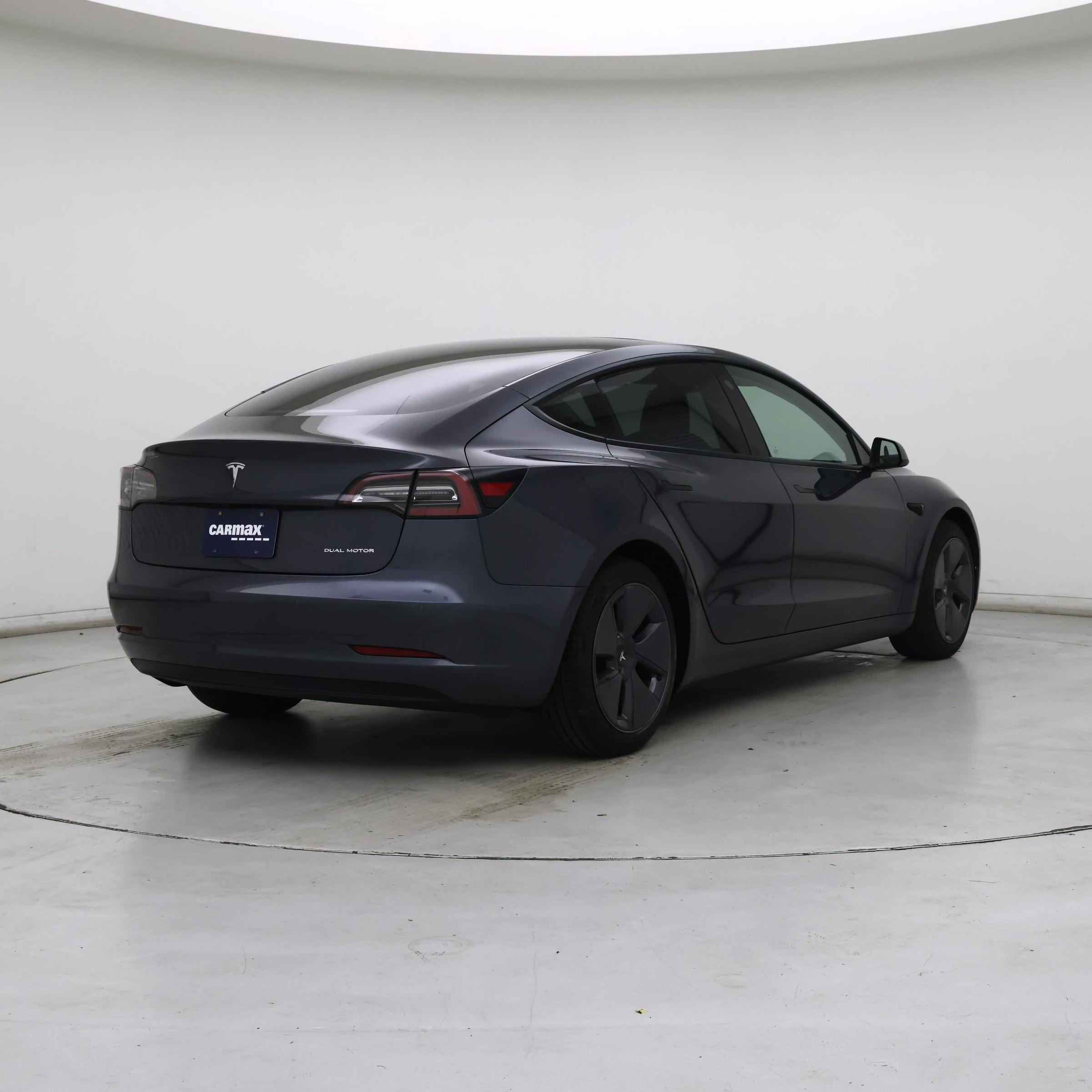 Thumbnail: 2022 Tesla Model 3 - 8