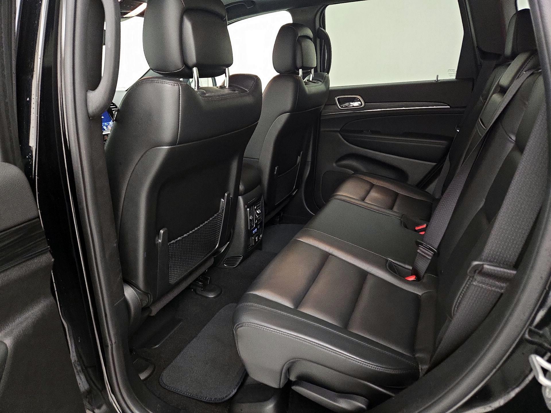 Thumbnail: 2021 Jeep Grand Cherokee - 19
