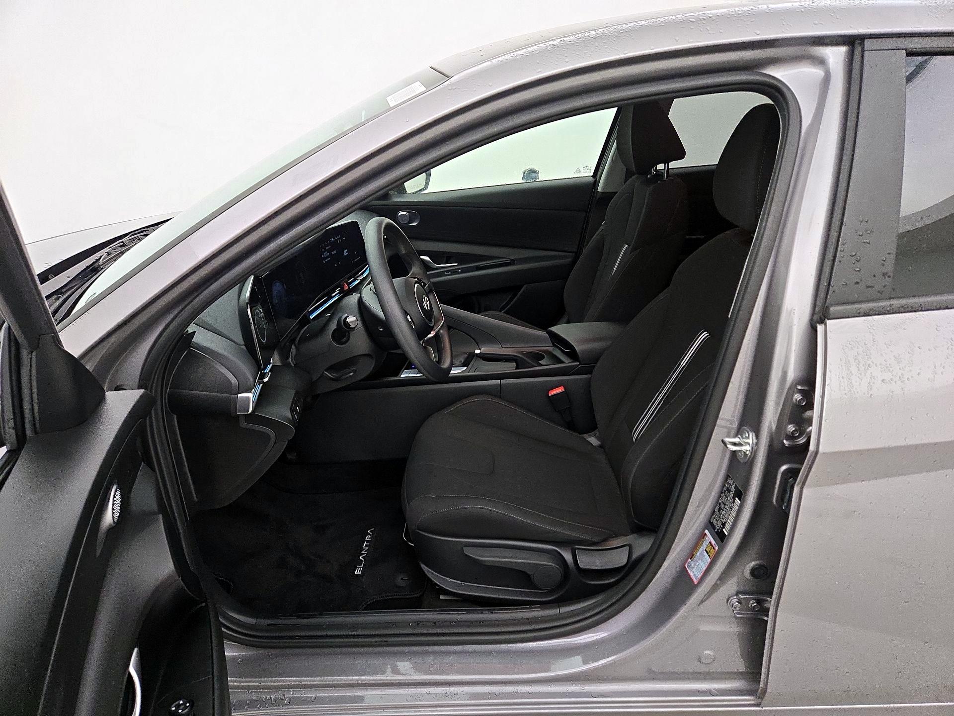 Thumbnail: 2019 Hyundai Accent - 11