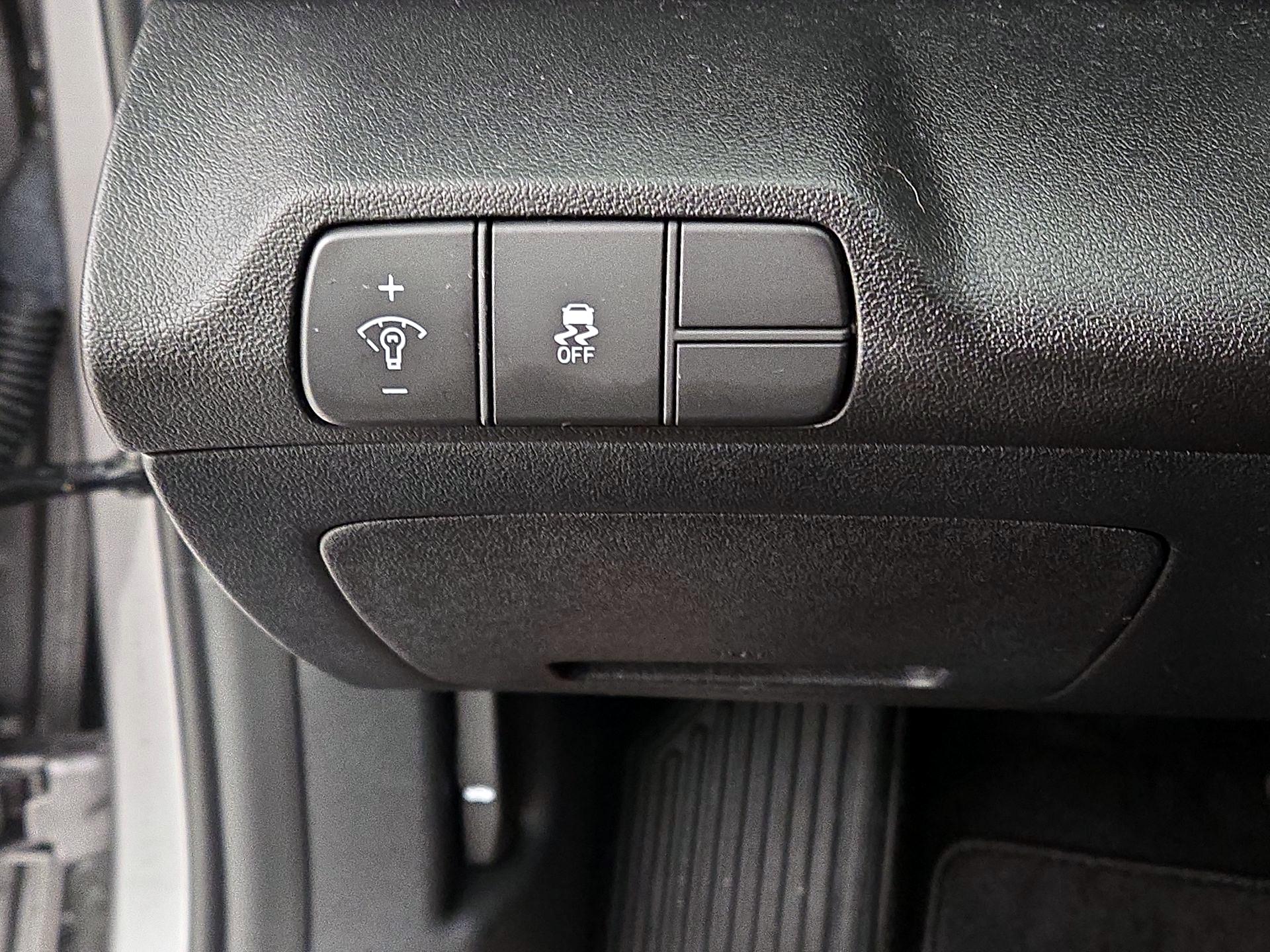 Thumbnail: 2019 Hyundai Accent - 13