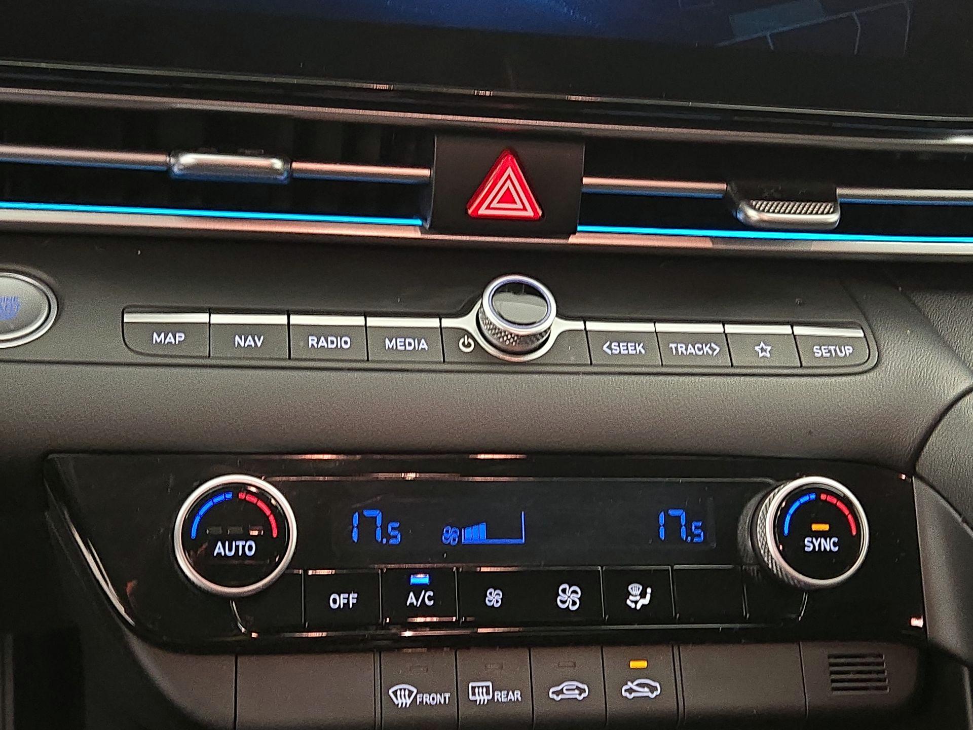 Thumbnail: 2019 Hyundai Accent - 16