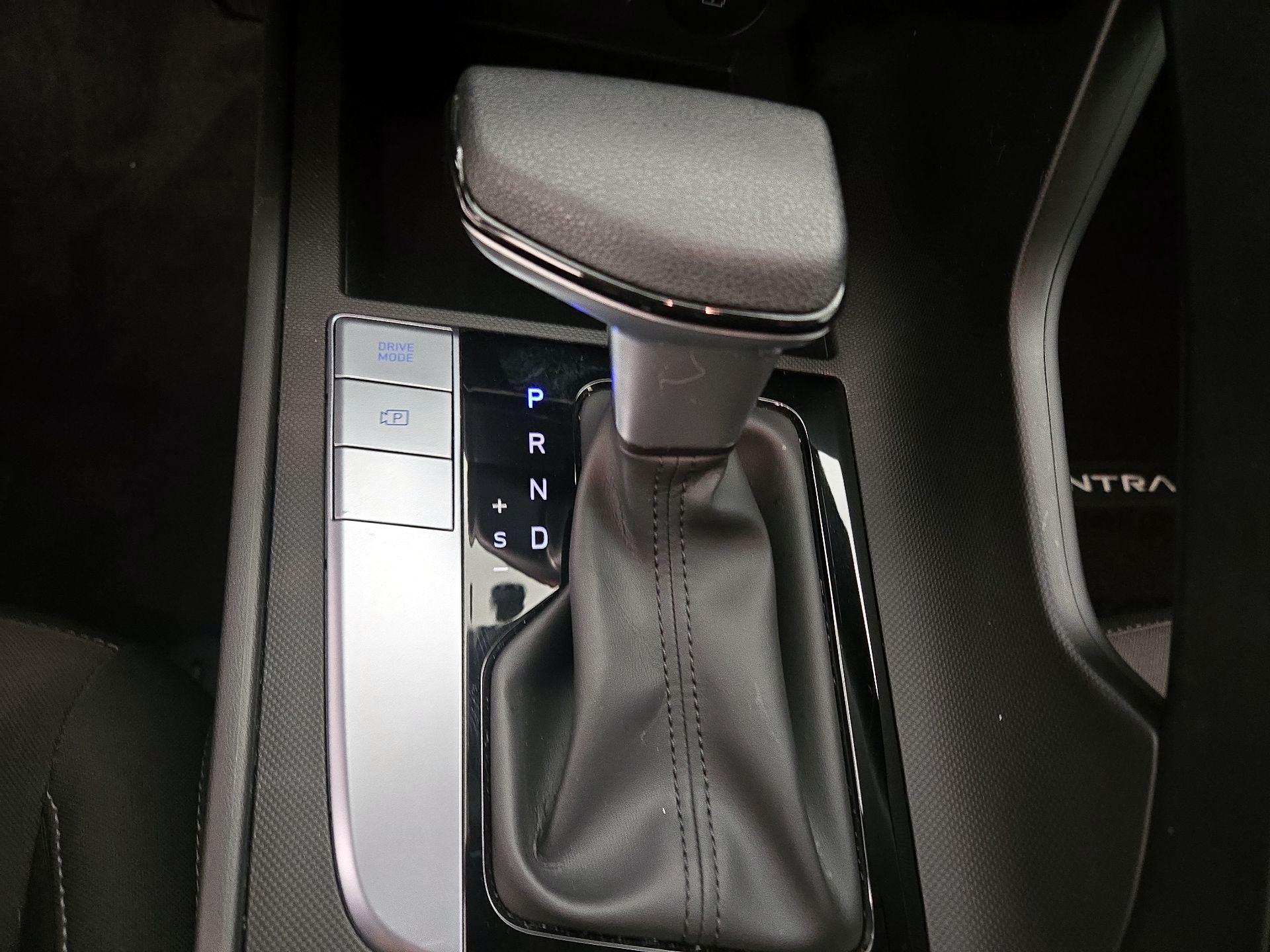 Thumbnail: 2019 Hyundai Accent - 17