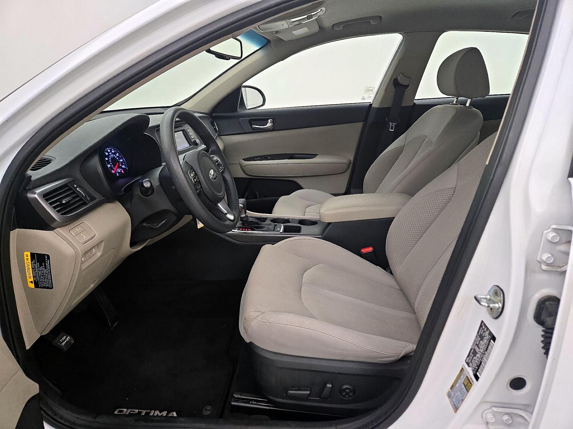 Thumbnail: 2016 Kia Optima - 11