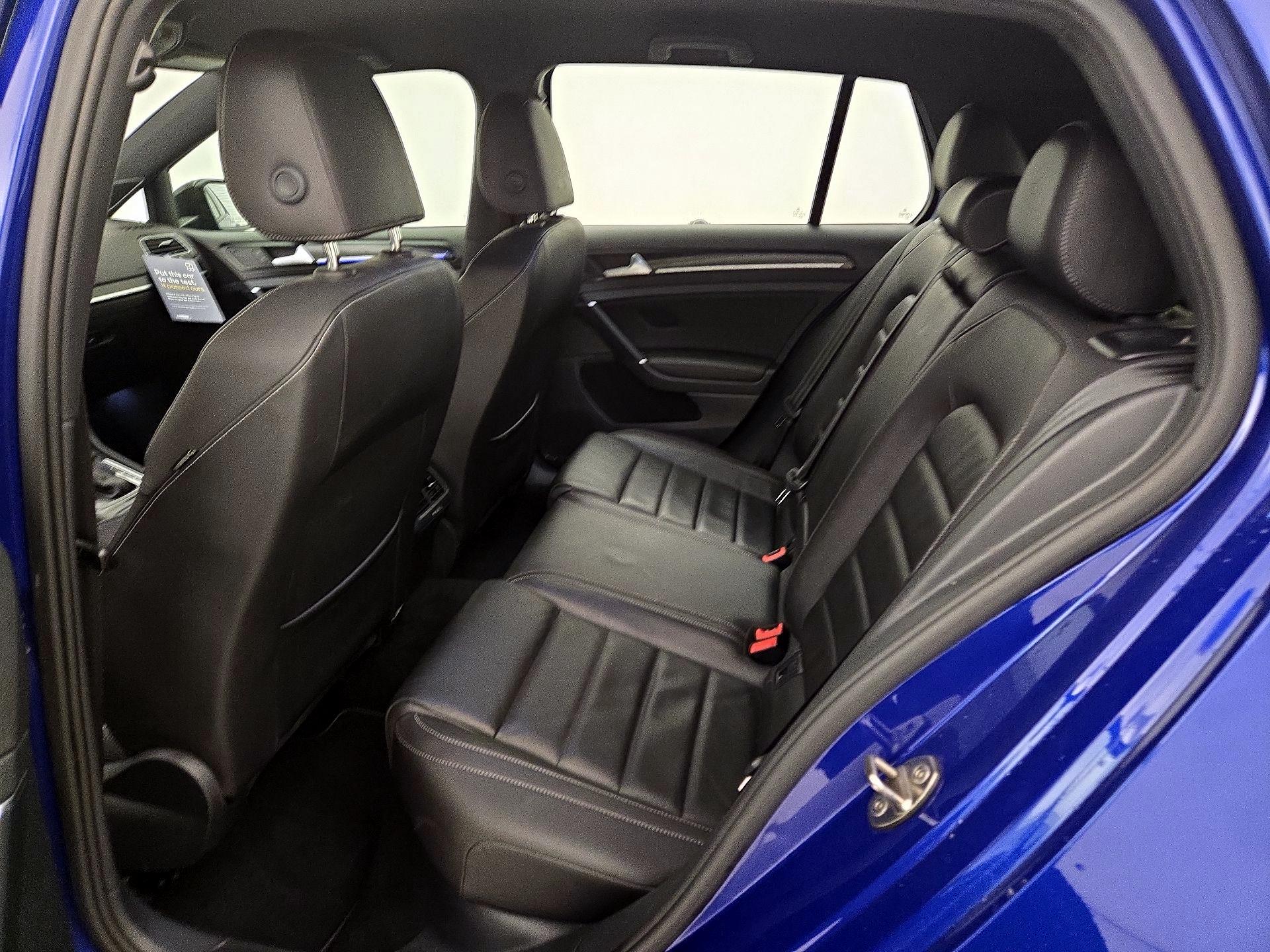 Thumbnail: 2016 Volkswagen Golf - 18