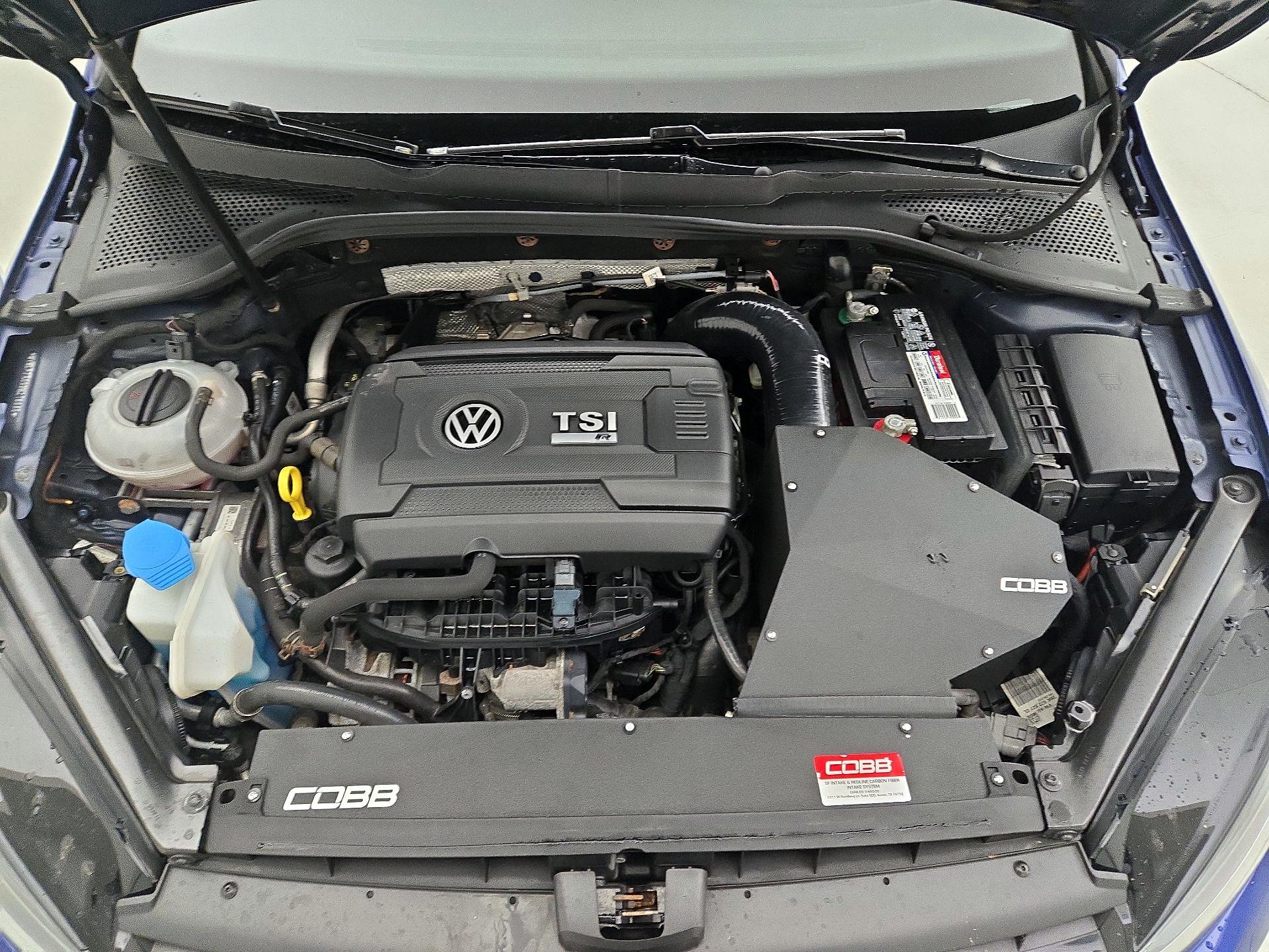 Thumbnail: 2016 Volkswagen Golf - 20