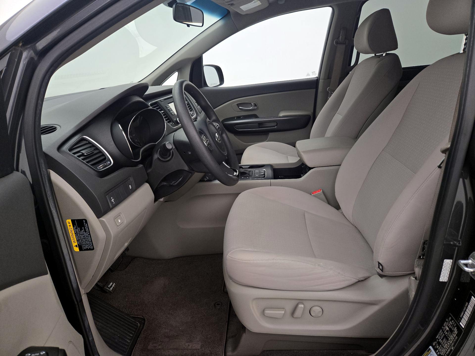 Thumbnail: 2016 Kia Sedona - 11