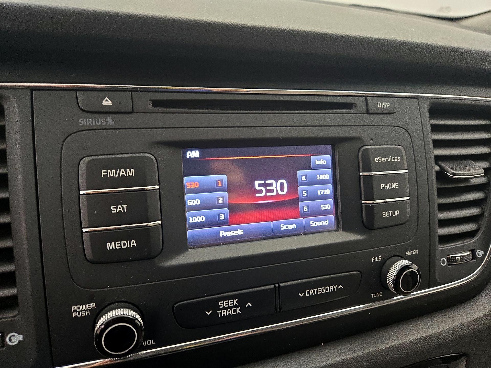 Thumbnail: 2016 Kia Sedona - 15