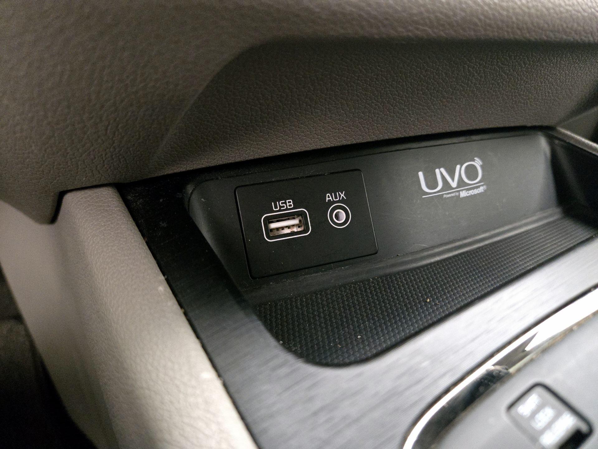 Thumbnail: 2016 Kia Sedona - 18