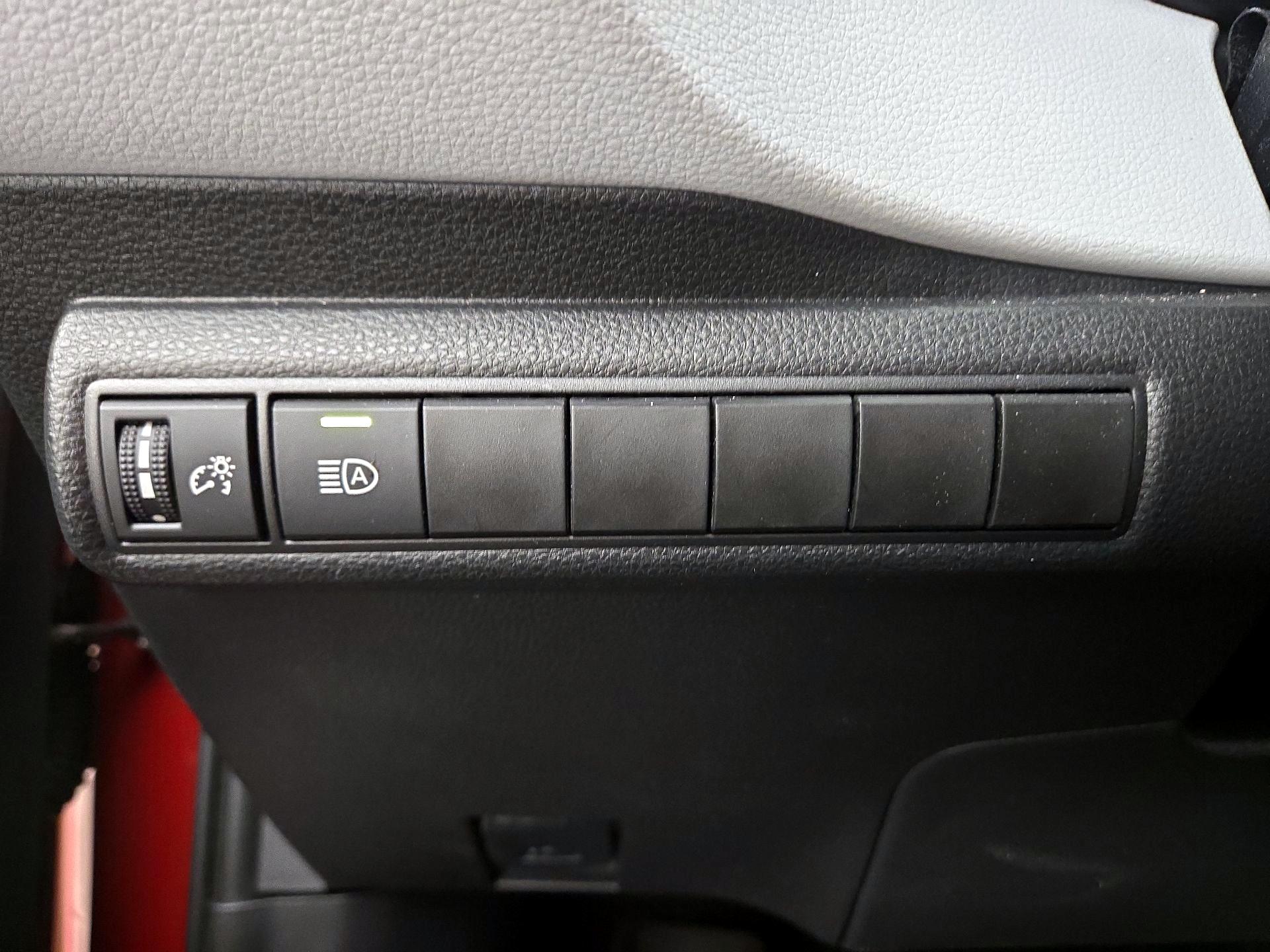 Thumbnail: 2020 Toyota Corolla - 13