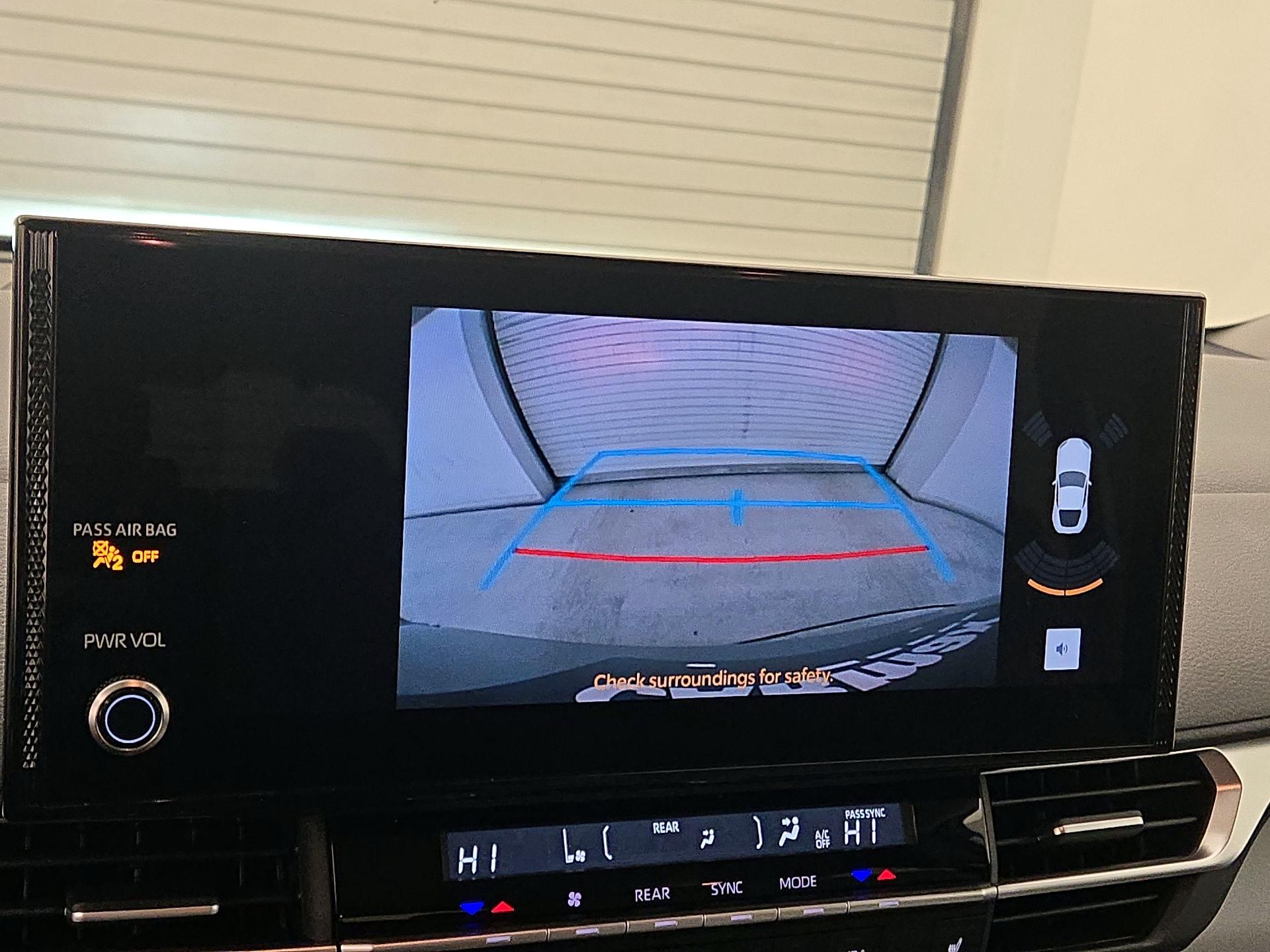 Thumbnail: 2025 Toyota Sienna - 14