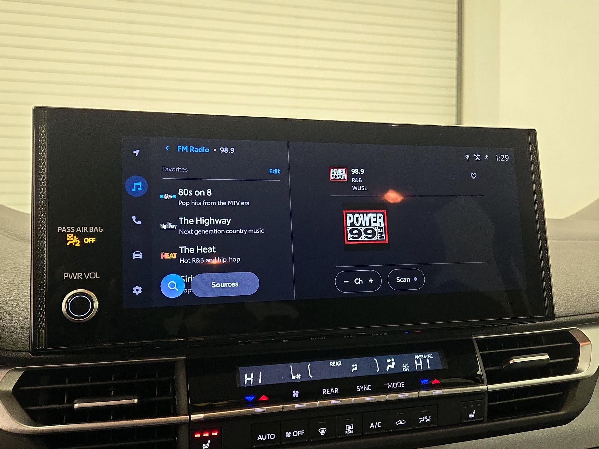 Thumbnail: 2025 Toyota Sienna - 15