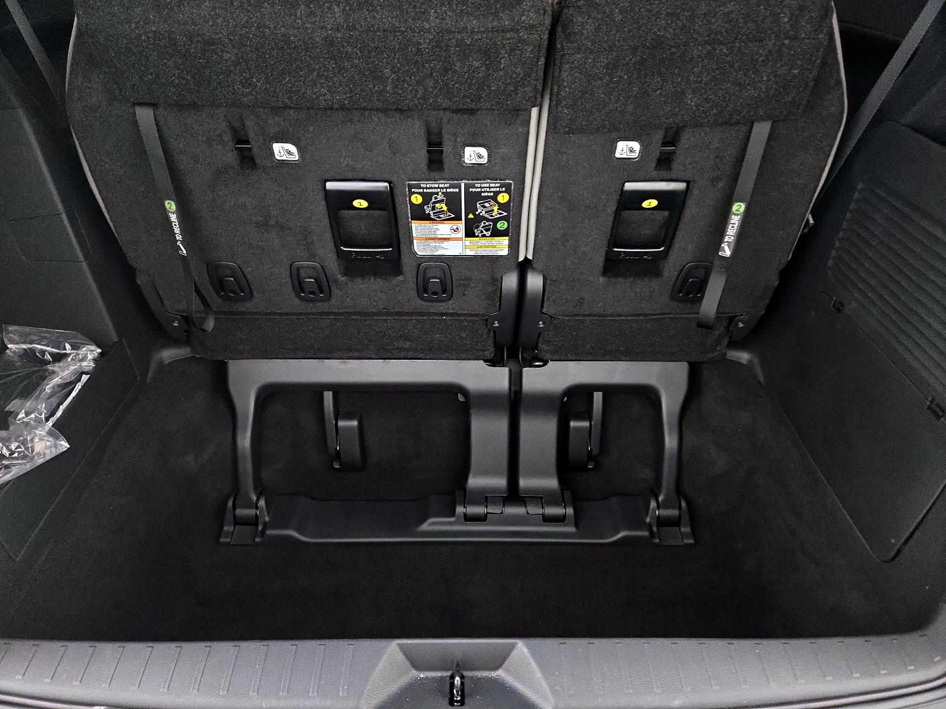 Thumbnail: 2025 Toyota Sienna - 18