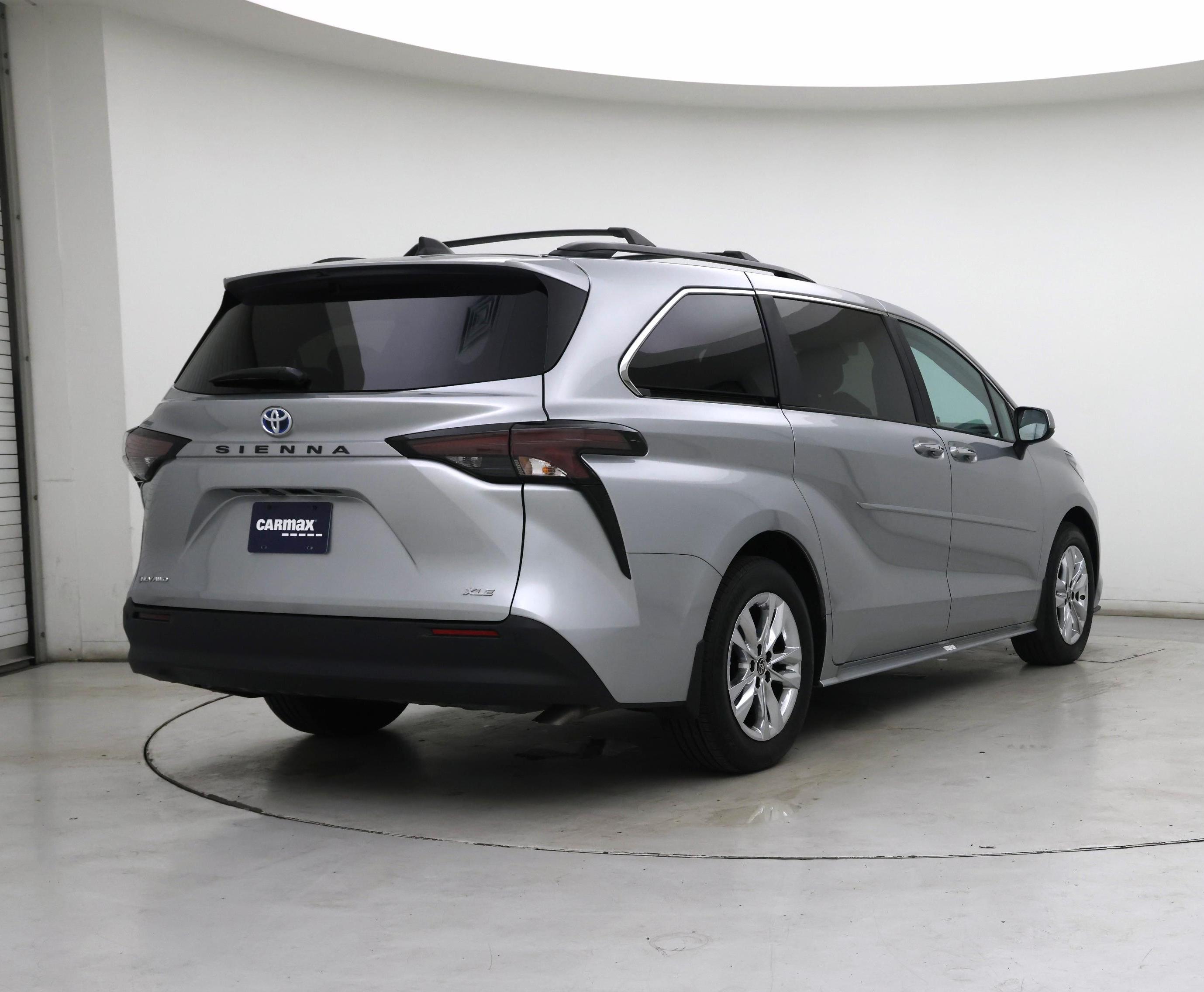 Thumbnail: 2025 Toyota Sienna - 8