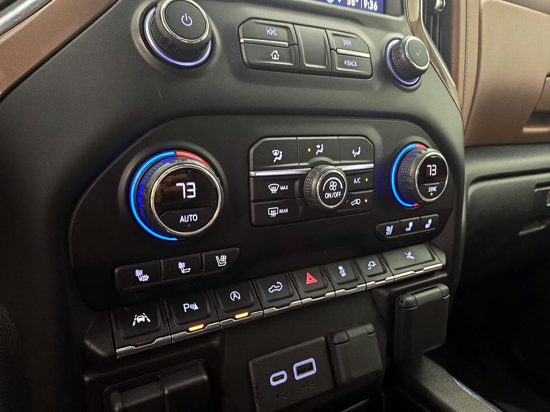 Thumbnail: 2021 Chevrolet Silverado 1500 - 16