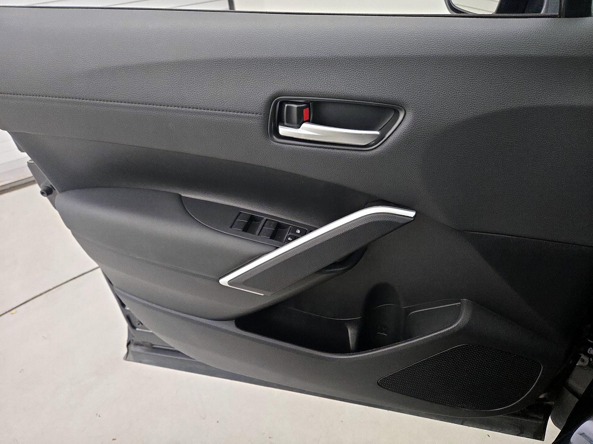 Thumbnail: 2024 Toyota Corolla Cross - 12