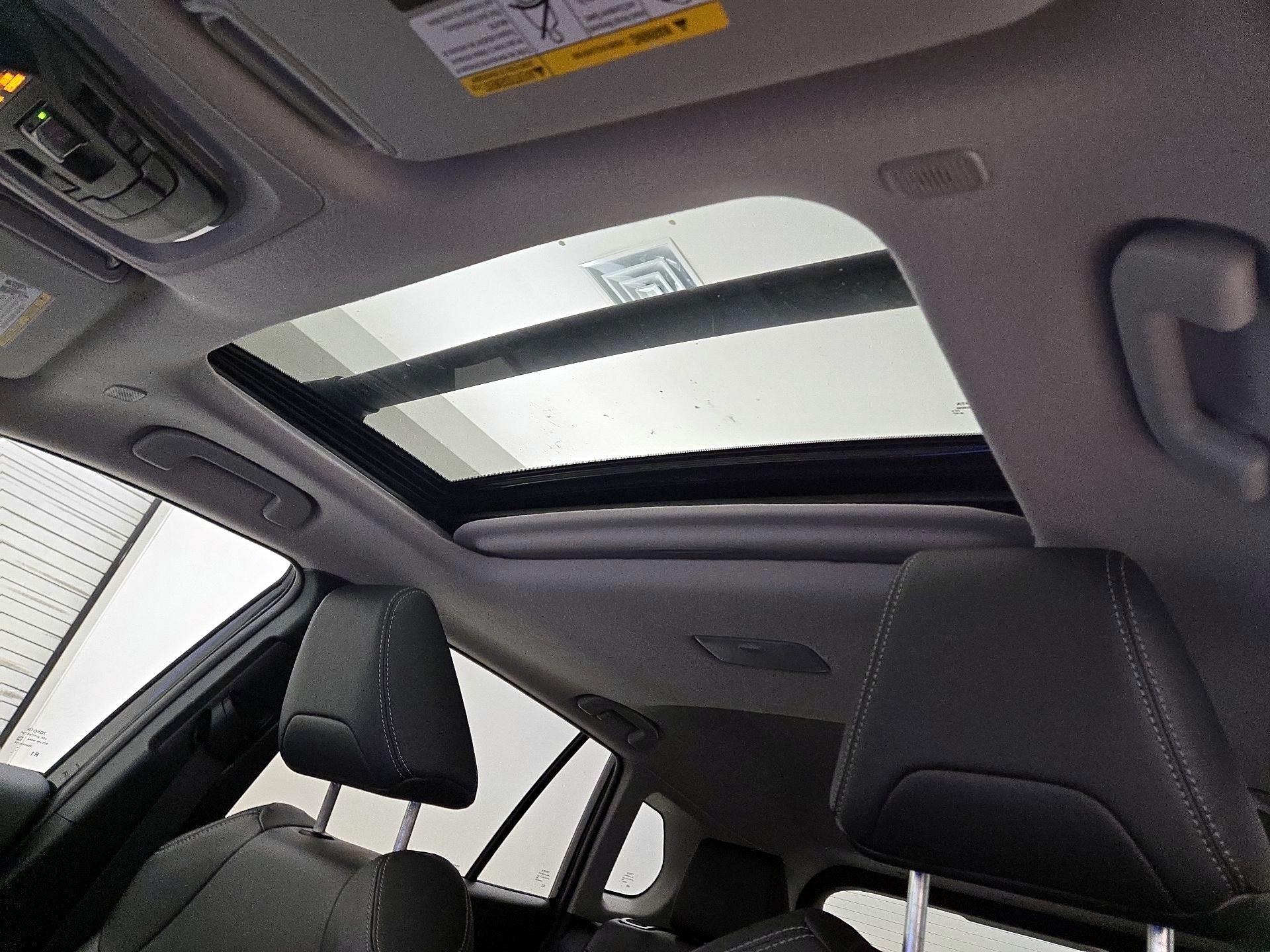 Thumbnail: 2024 Toyota Corolla Cross - 18