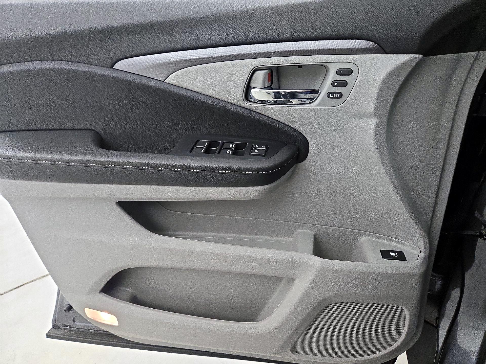 Thumbnail: 2023 Honda Ridgeline - 12