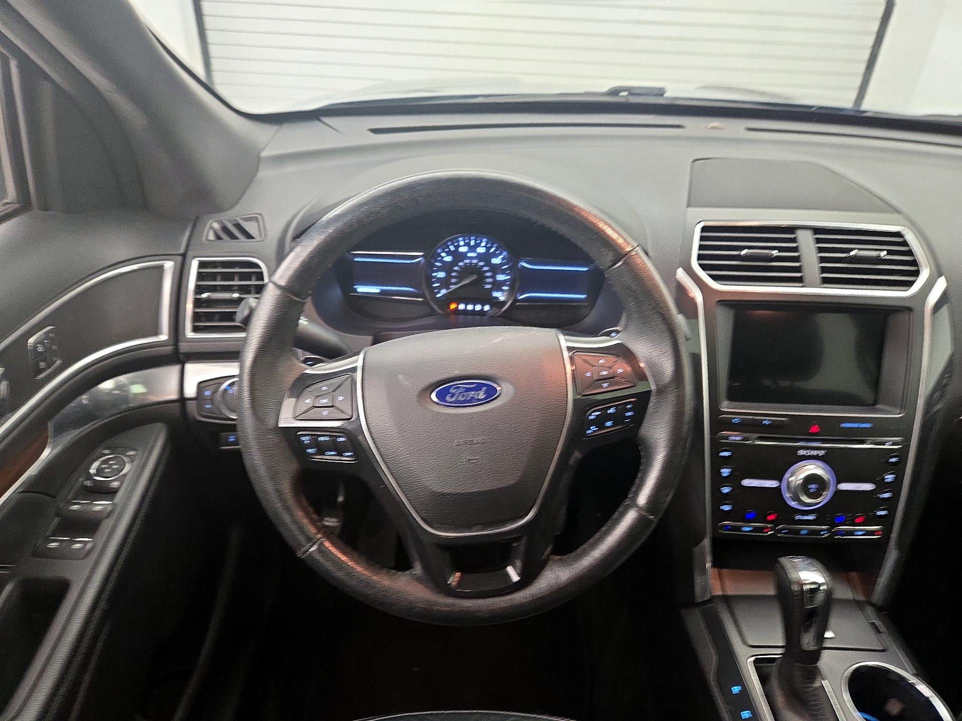 Thumbnail: 2017 Ford Explorer - 10