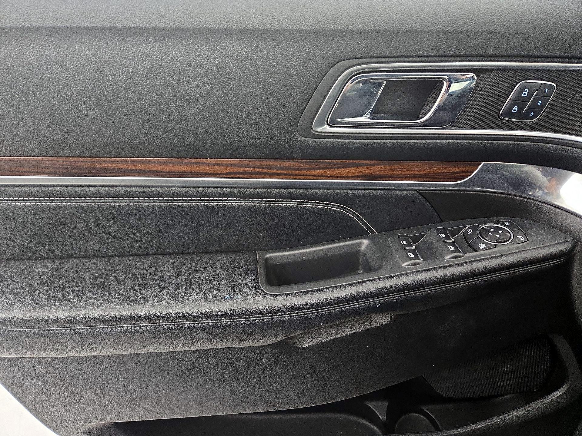 Thumbnail: 2017 Ford Explorer - 12