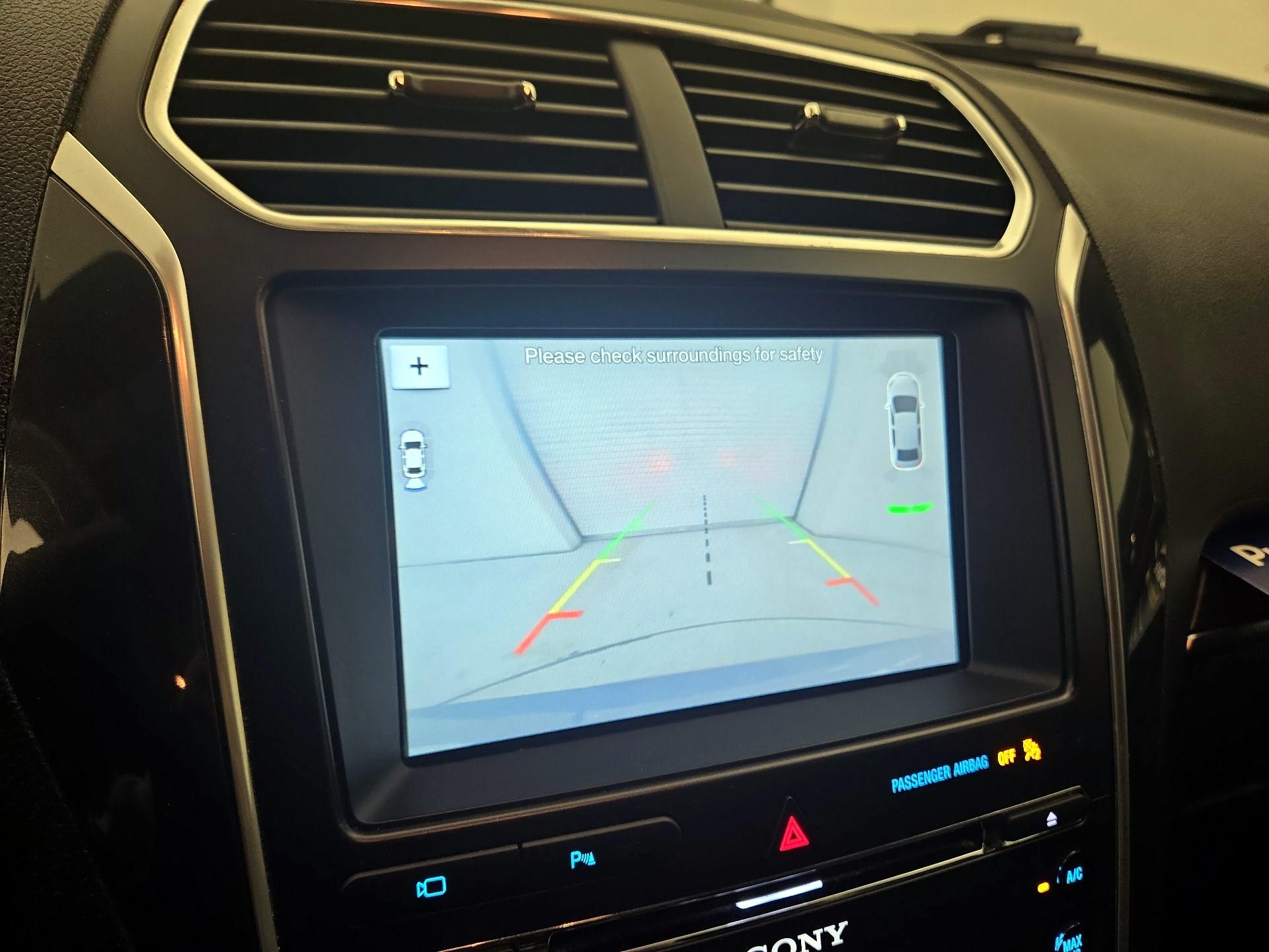 Thumbnail: 2017 Ford Explorer - 15