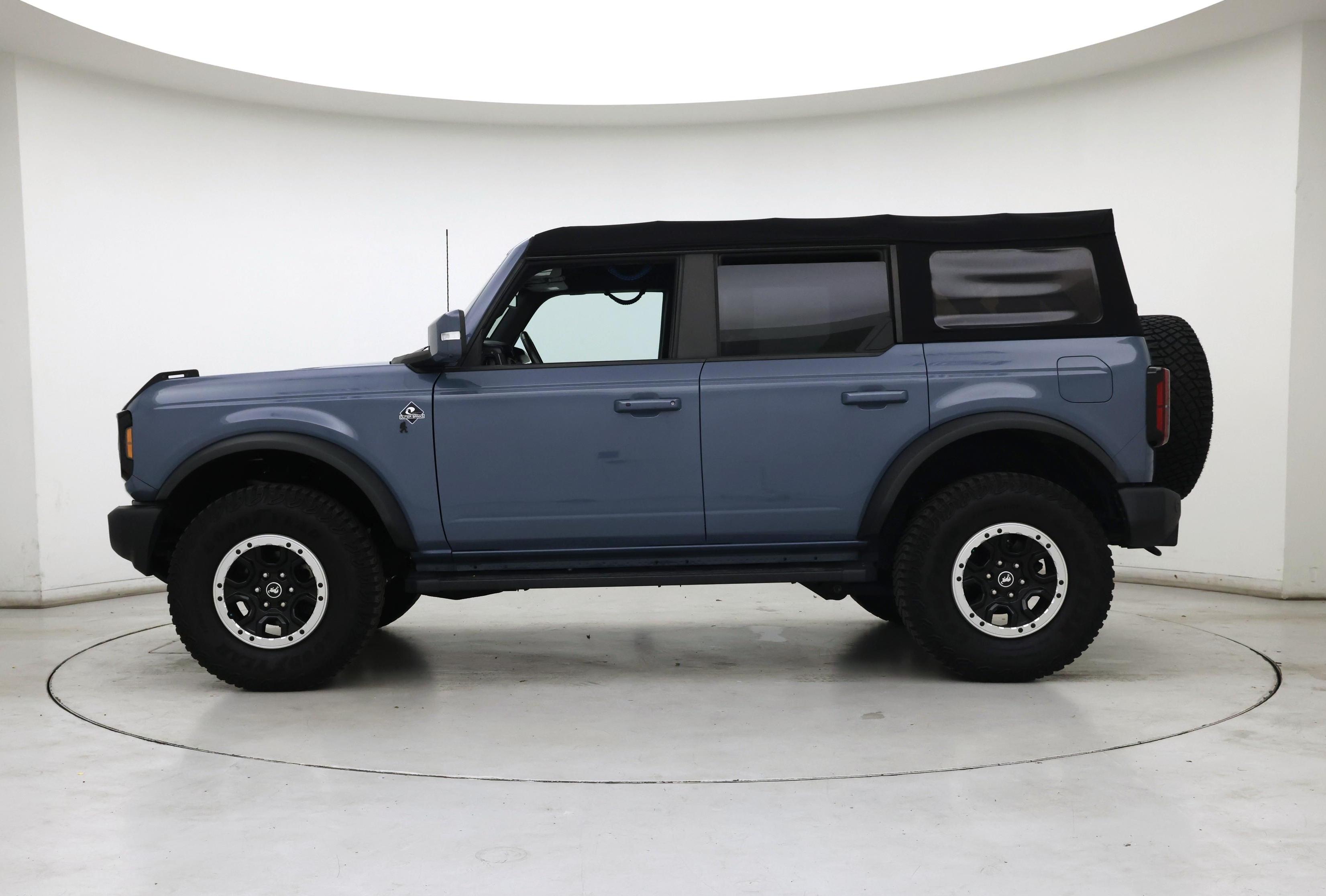 Thumbnail: 2023 Ford Bronco - 3