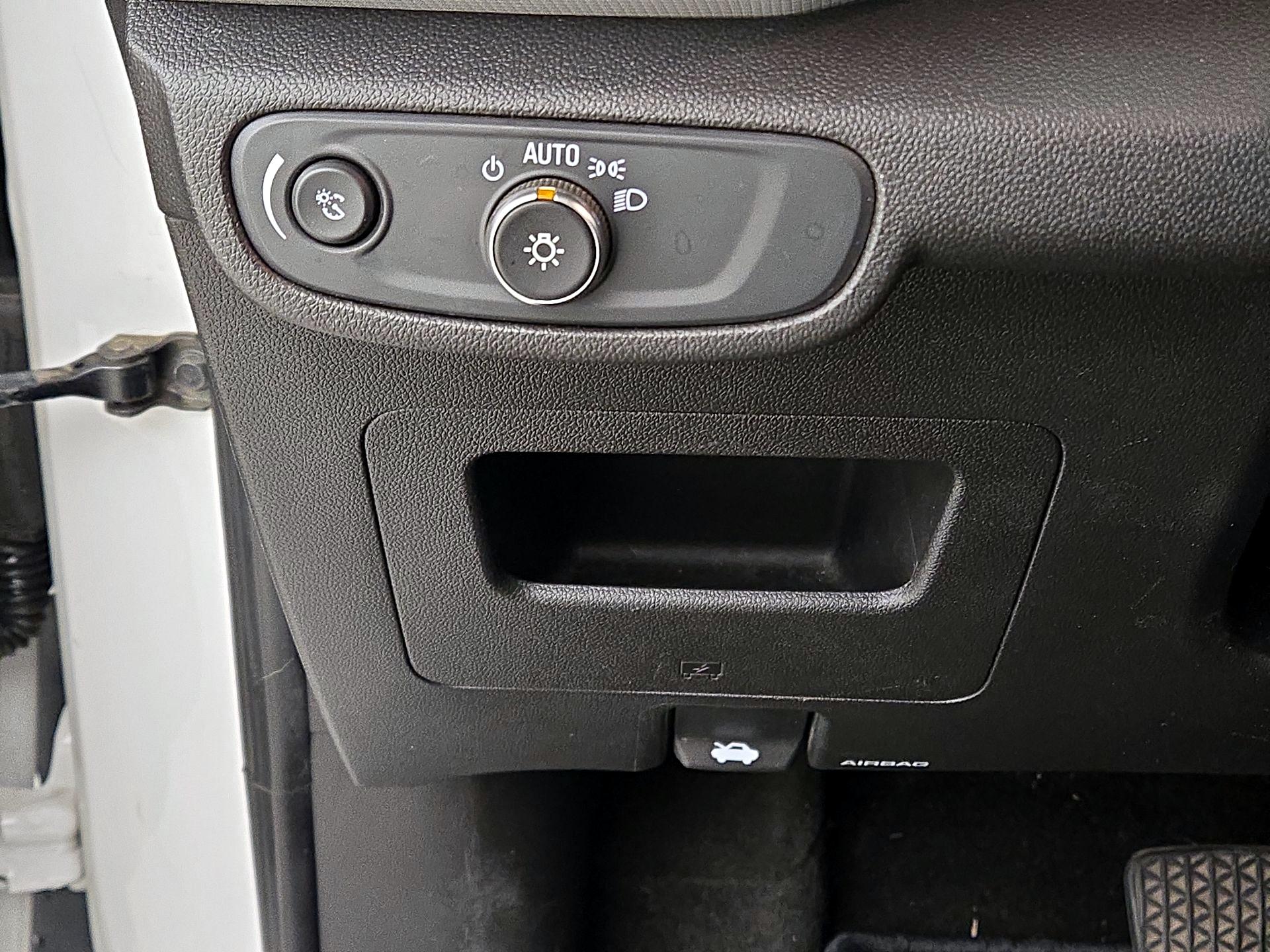 Thumbnail: 2022 Chevrolet TrailBlazer - 13