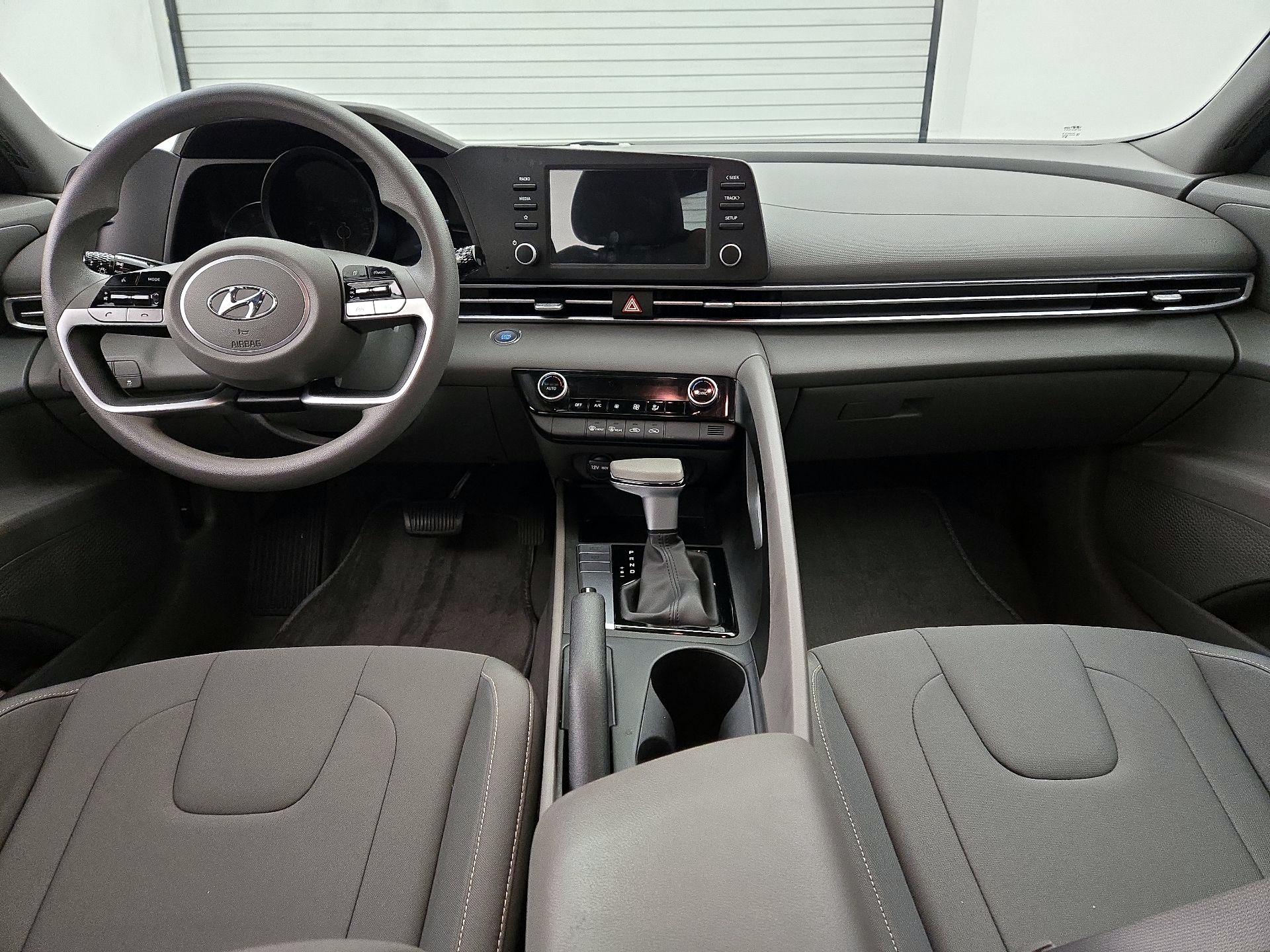 Thumbnail: 2023 Hyundai Elantra - 9