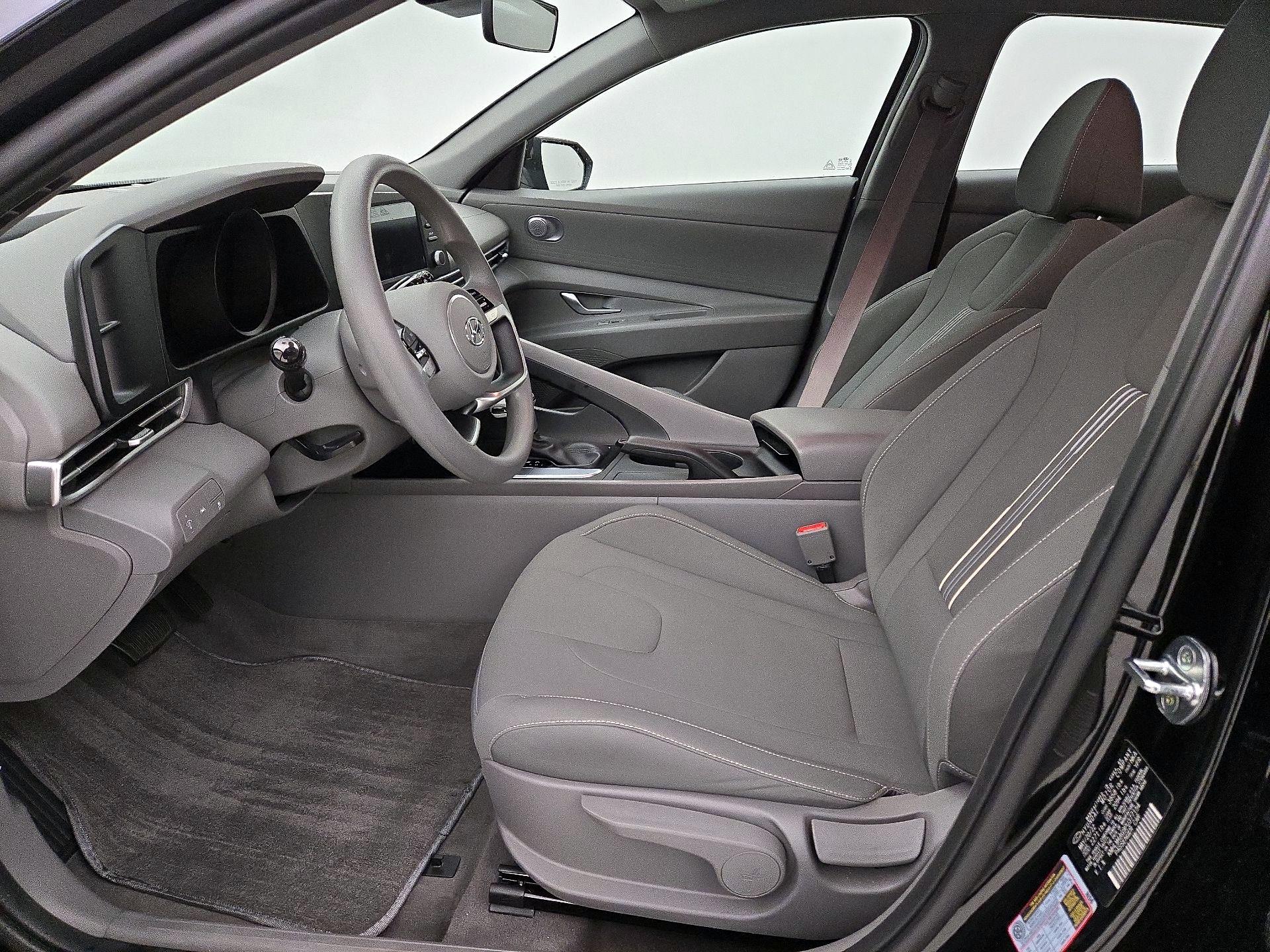 Thumbnail: 2023 Hyundai Elantra - 11