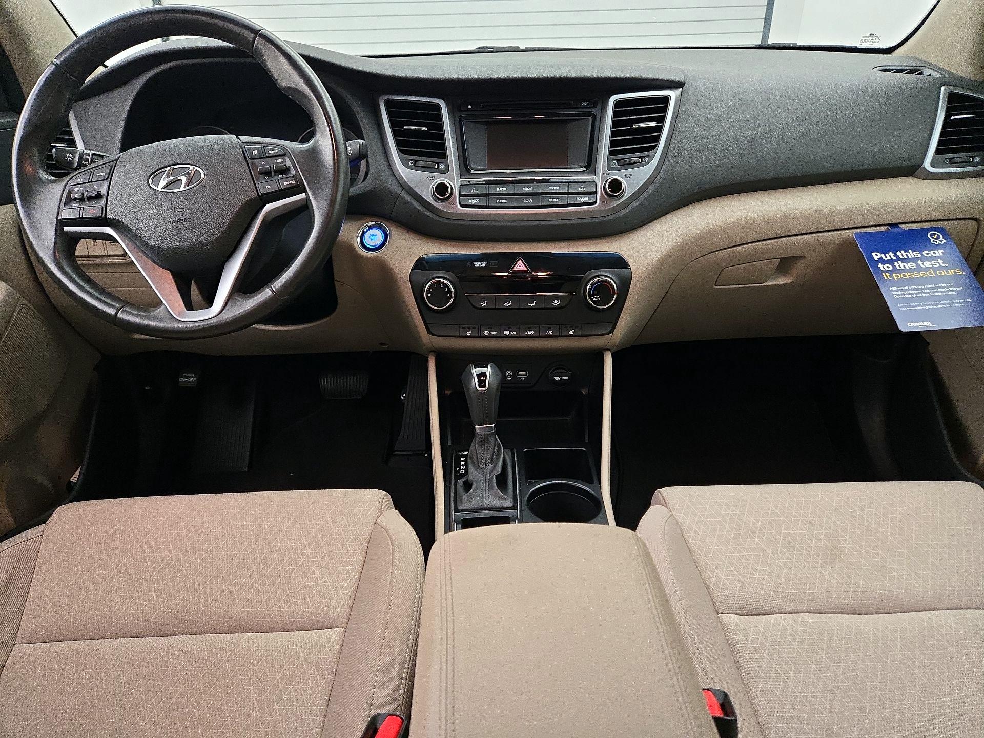 Thumbnail: 2016 Hyundai Tucson - 9