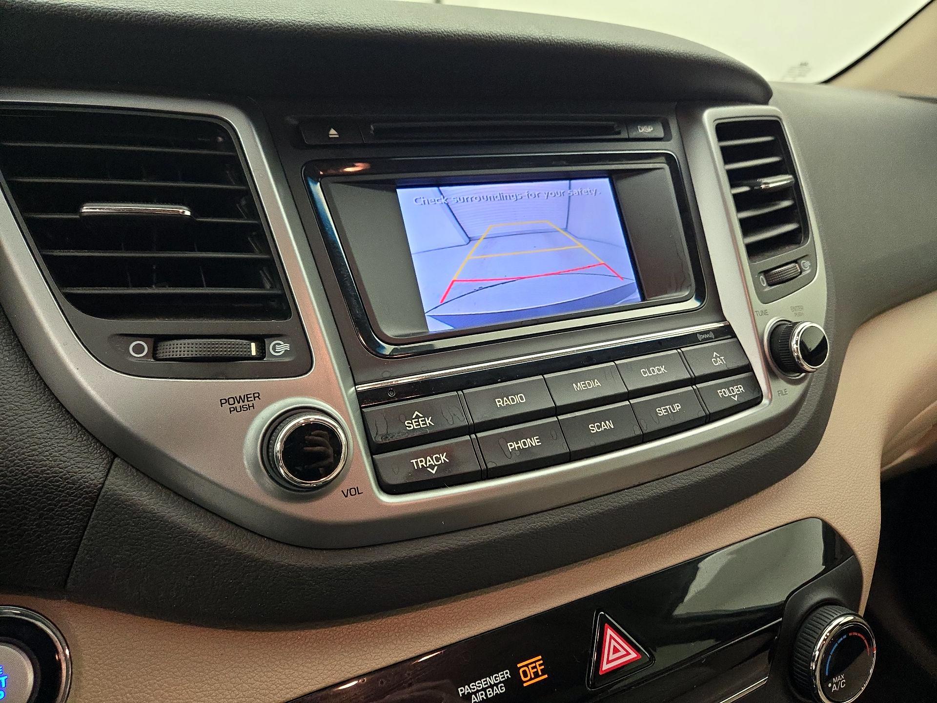 Thumbnail: 2016 Hyundai Tucson - 14