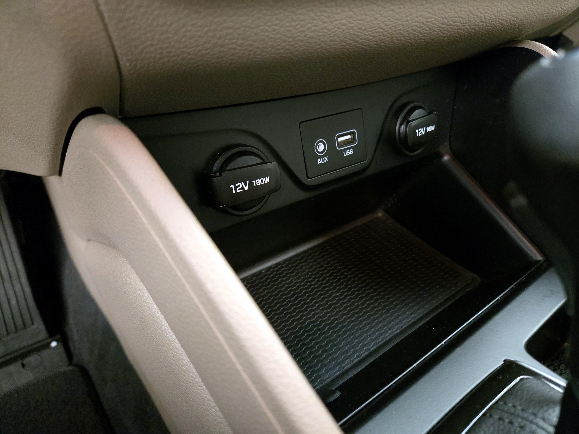 Thumbnail: 2016 Hyundai Tucson - 18