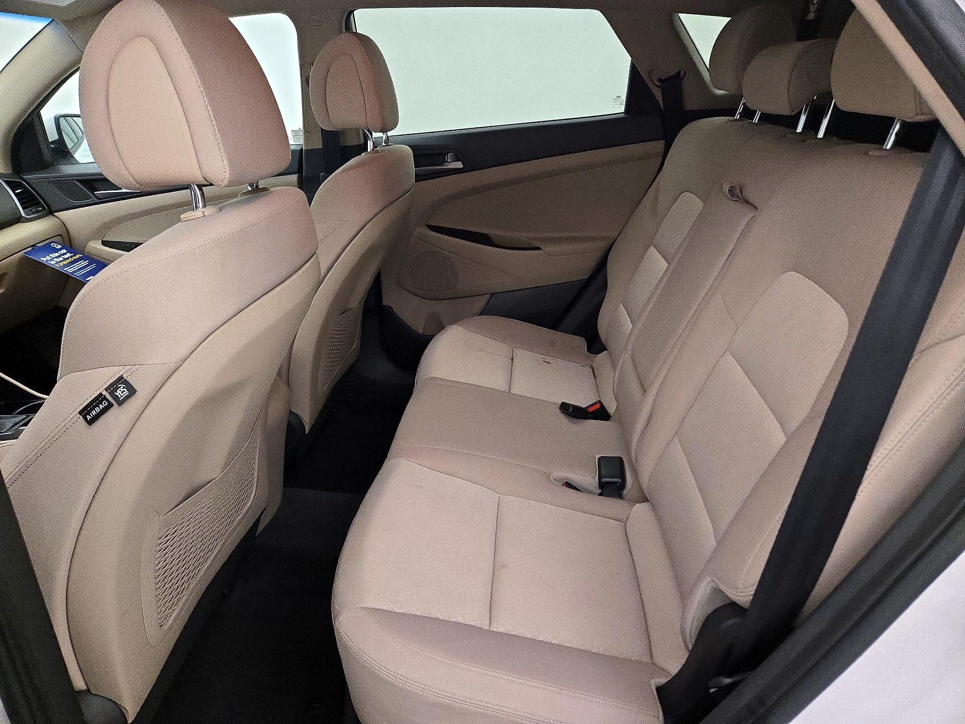 Thumbnail: 2016 Hyundai Tucson - 19