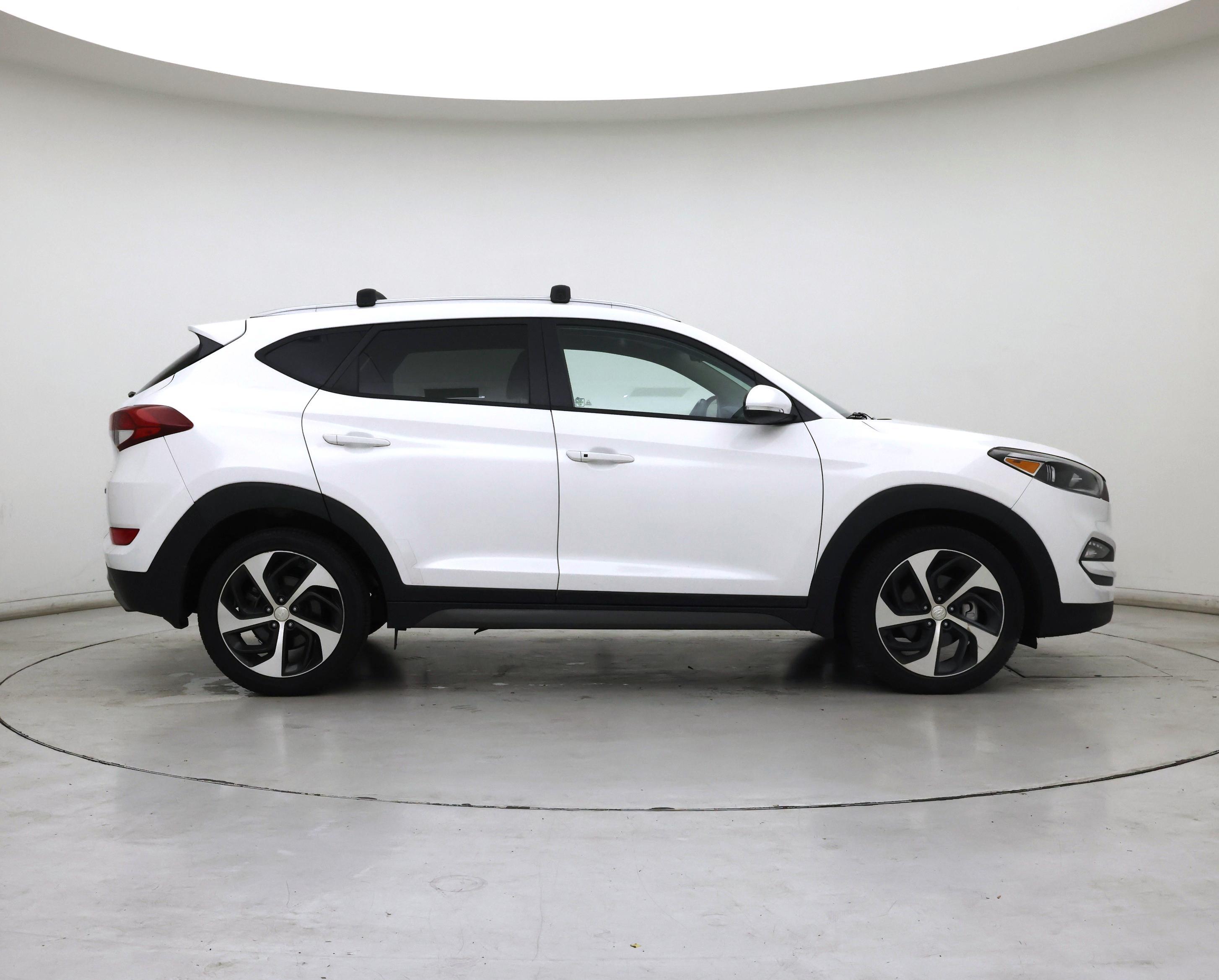 Thumbnail: 2016 Hyundai Tucson - 7