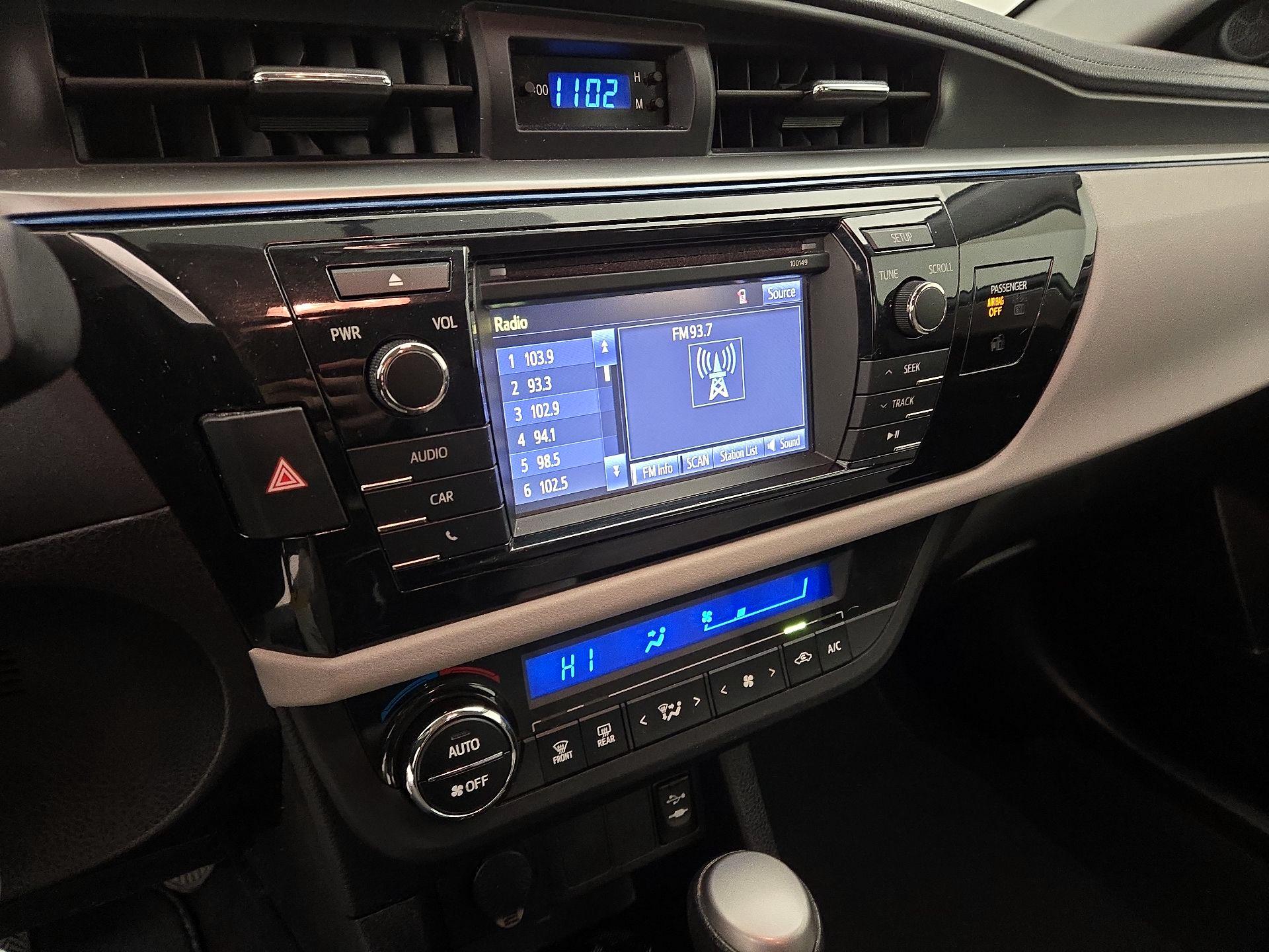 Thumbnail: 2014 Toyota Corolla - 15