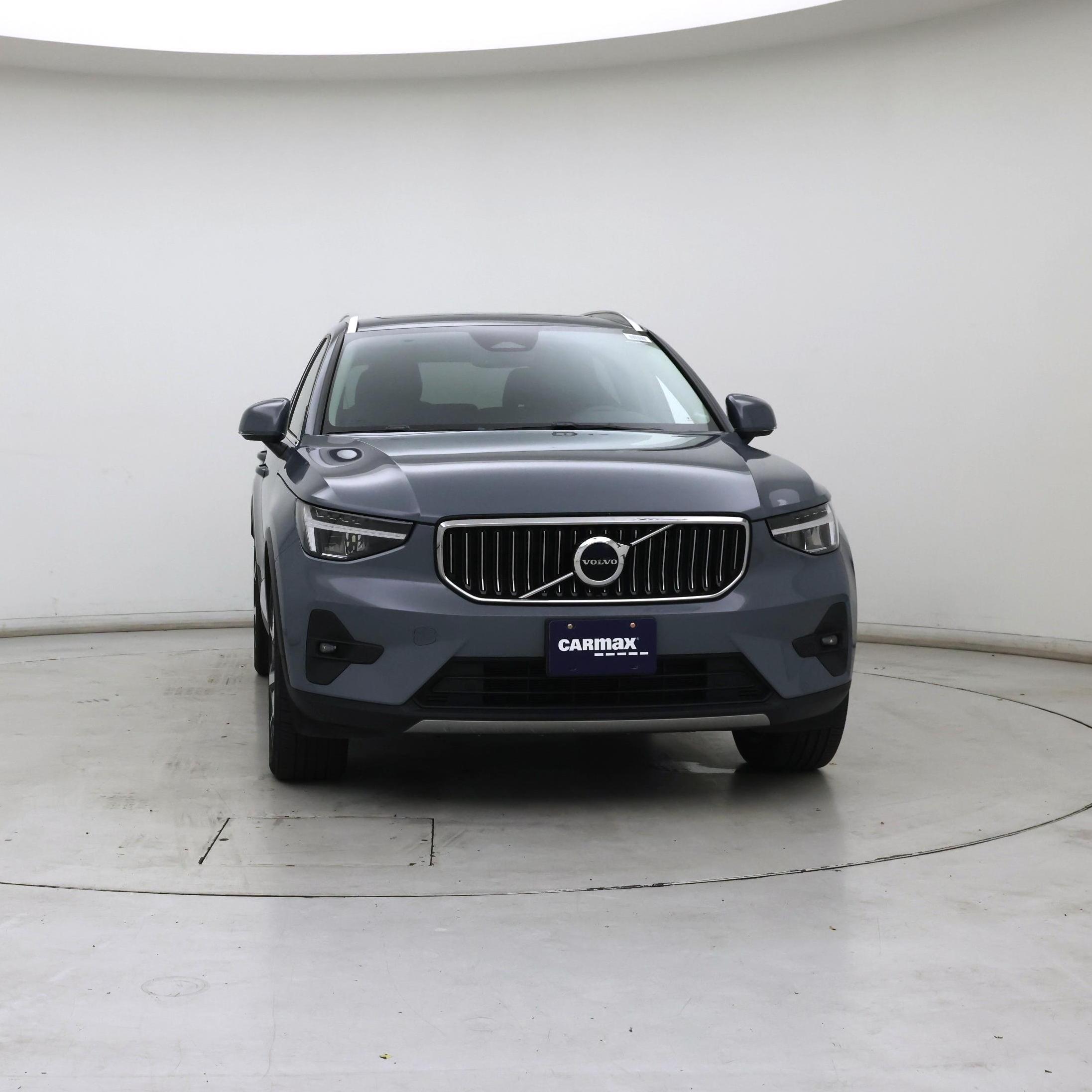 Thumbnail: 2023 Volvo XC40 - 5