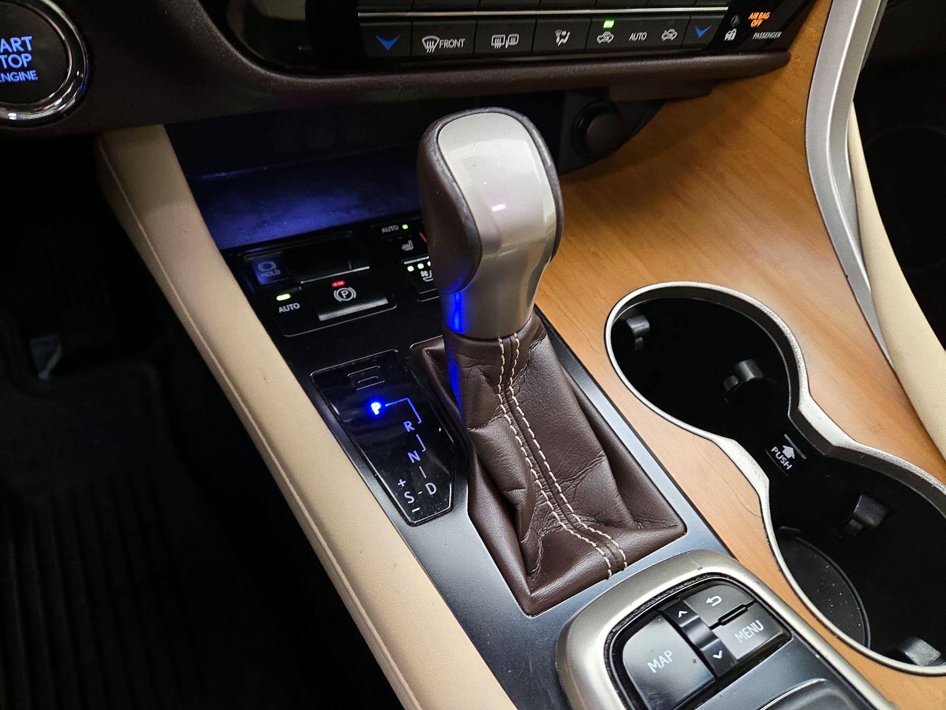 Thumbnail: 2018 Lexus RX - 18