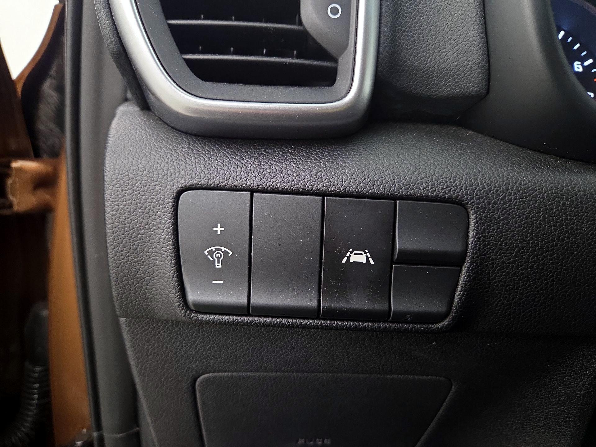 Thumbnail: 2021 Kia Sportage - 13