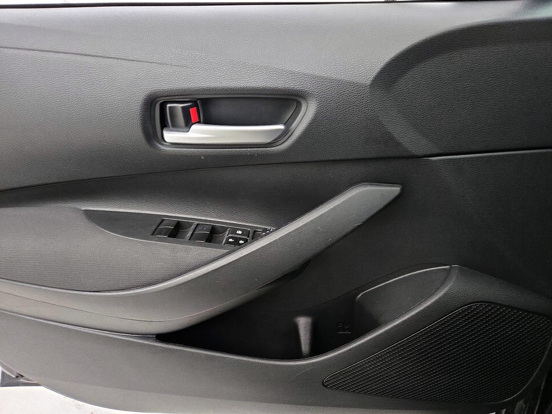 Thumbnail: 2021 Toyota Corolla - 12