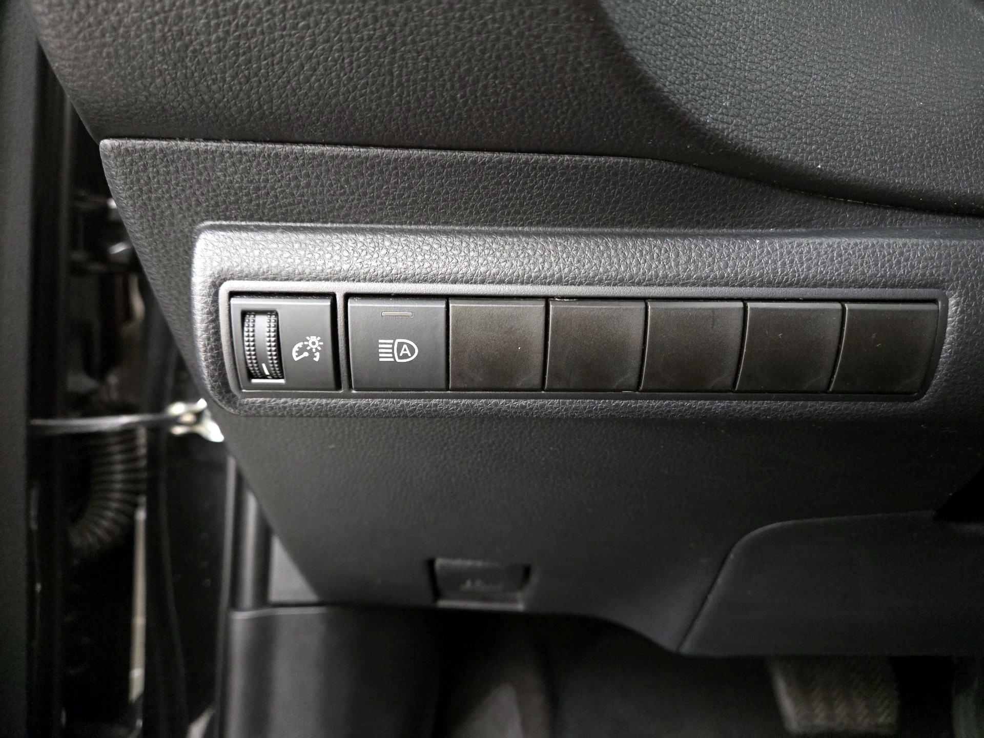 Thumbnail: 2021 Toyota Corolla - 13