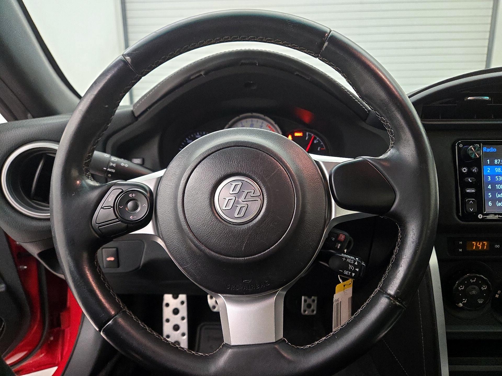 Thumbnail: 2017 Toyota 86 - 10