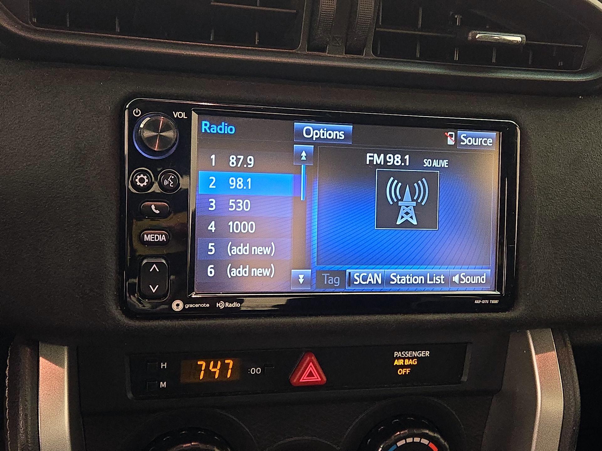 Thumbnail: 2017 Toyota 86 - 13