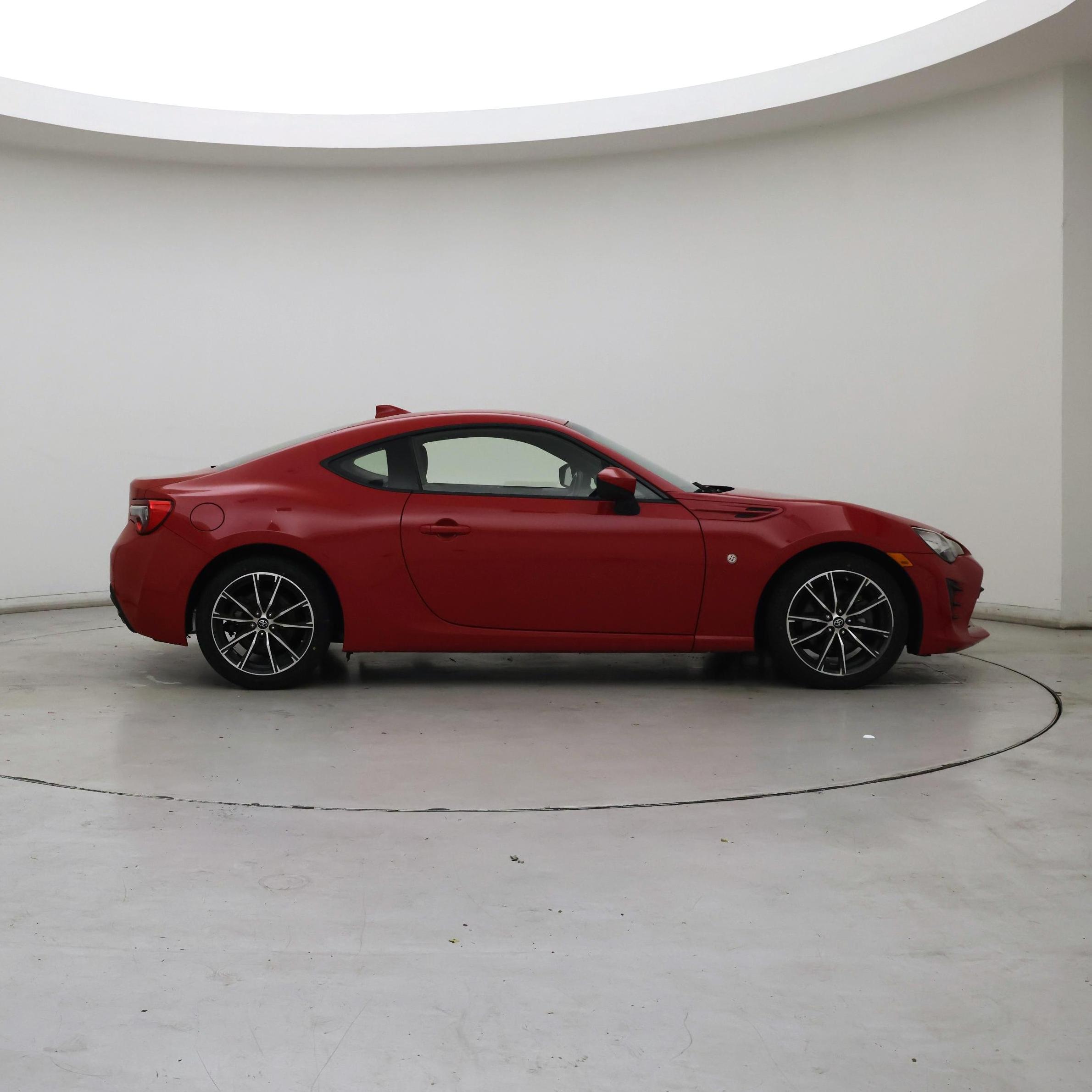 Thumbnail: 2017 Toyota 86 - 7