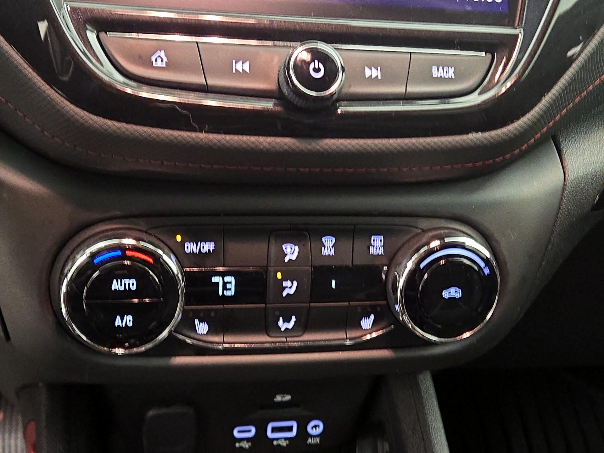 Thumbnail: 2022 Chevrolet TrailBlazer - 16