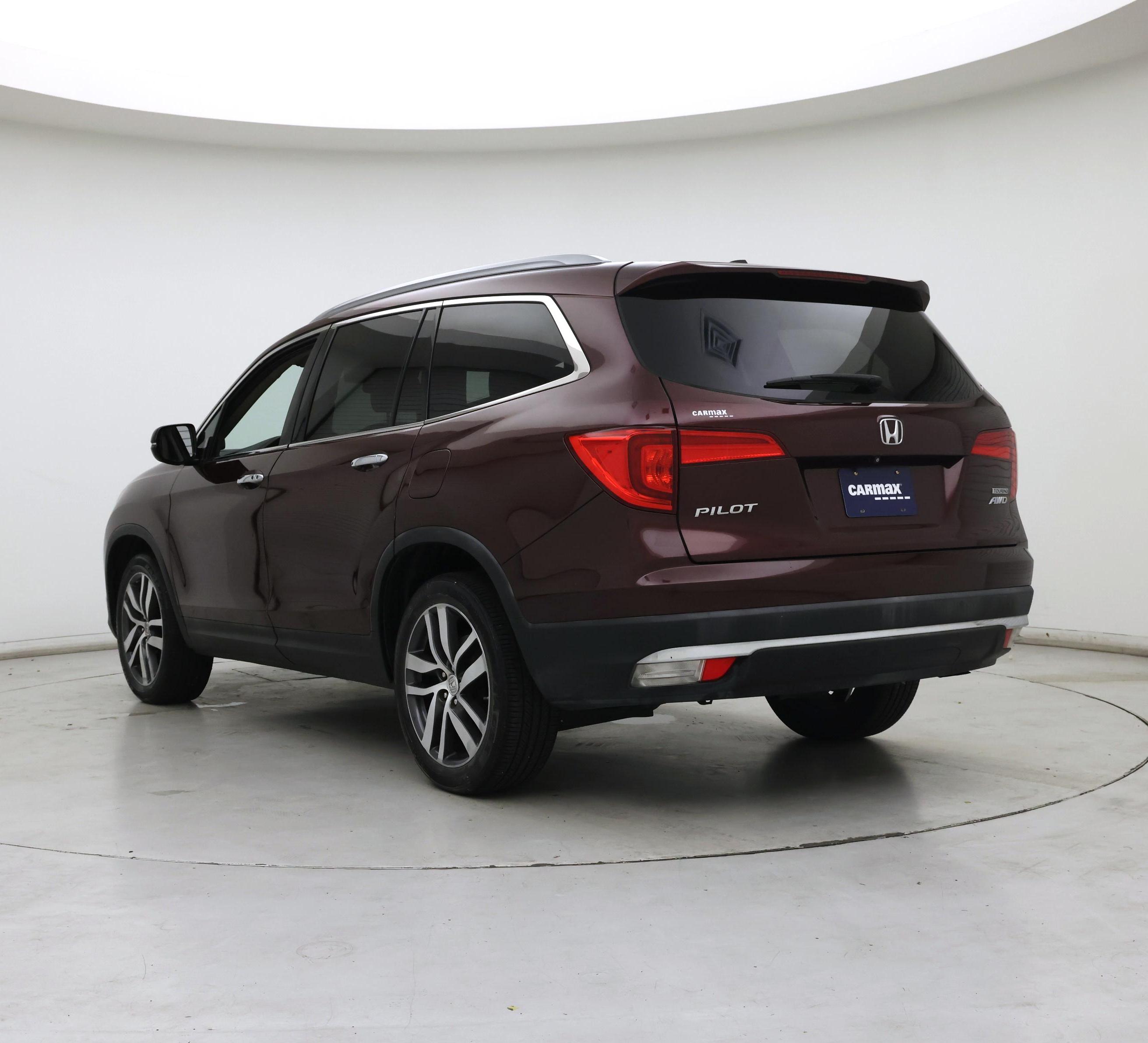 Thumbnail: 2016 Honda Pilot - 2