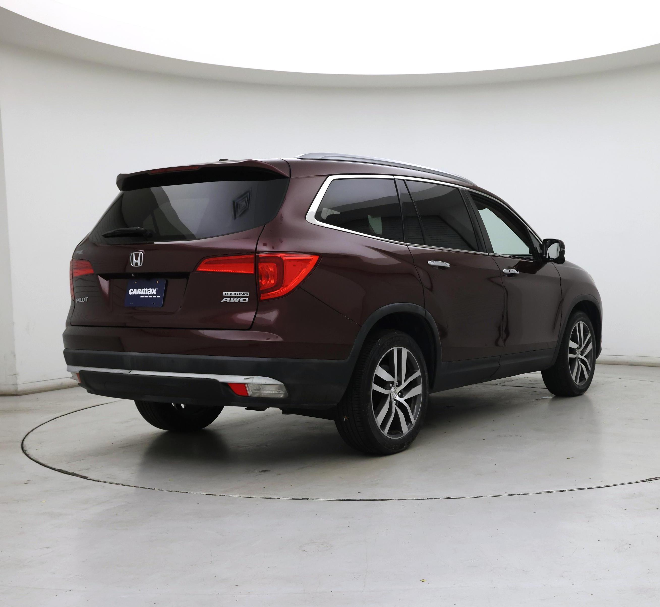 Thumbnail: 2016 Honda Pilot - 8