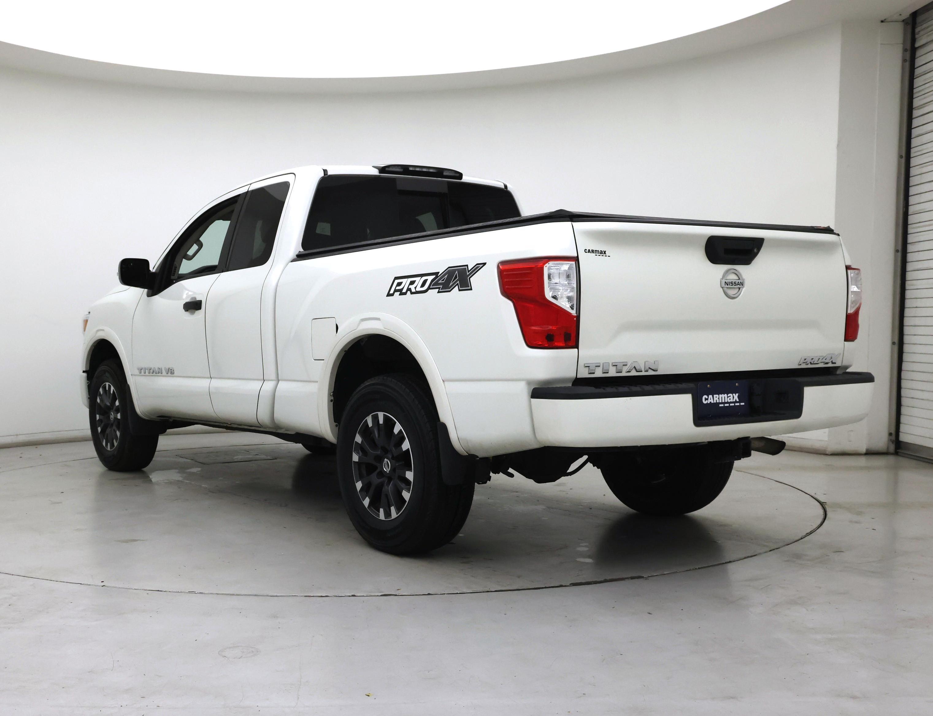 Thumbnail: 2018 Nissan Titan - 2