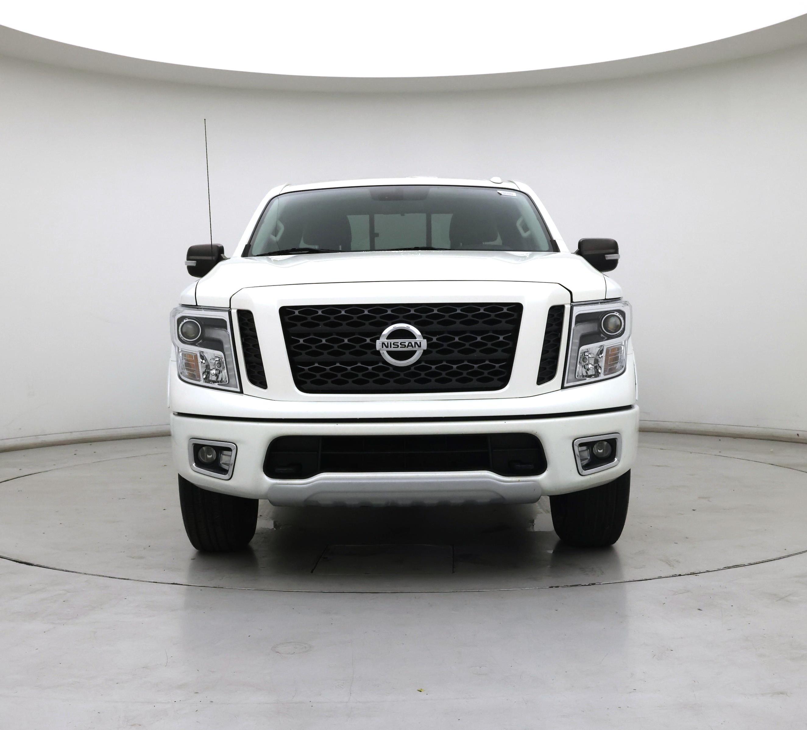 Thumbnail: 2018 Nissan Titan - 5