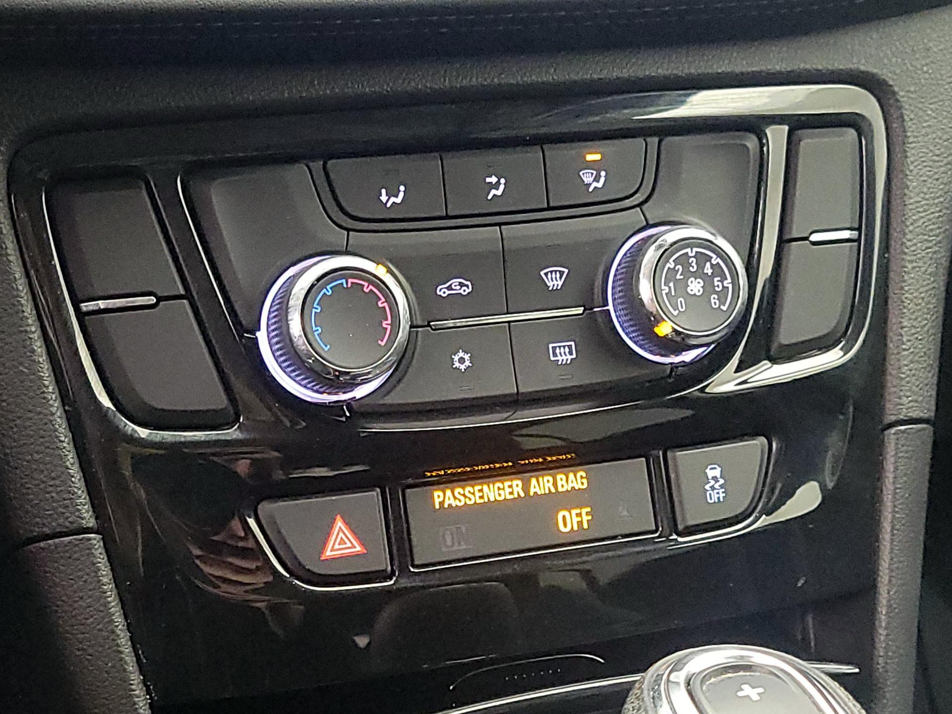 Thumbnail: 2019 Buick Encore - 17