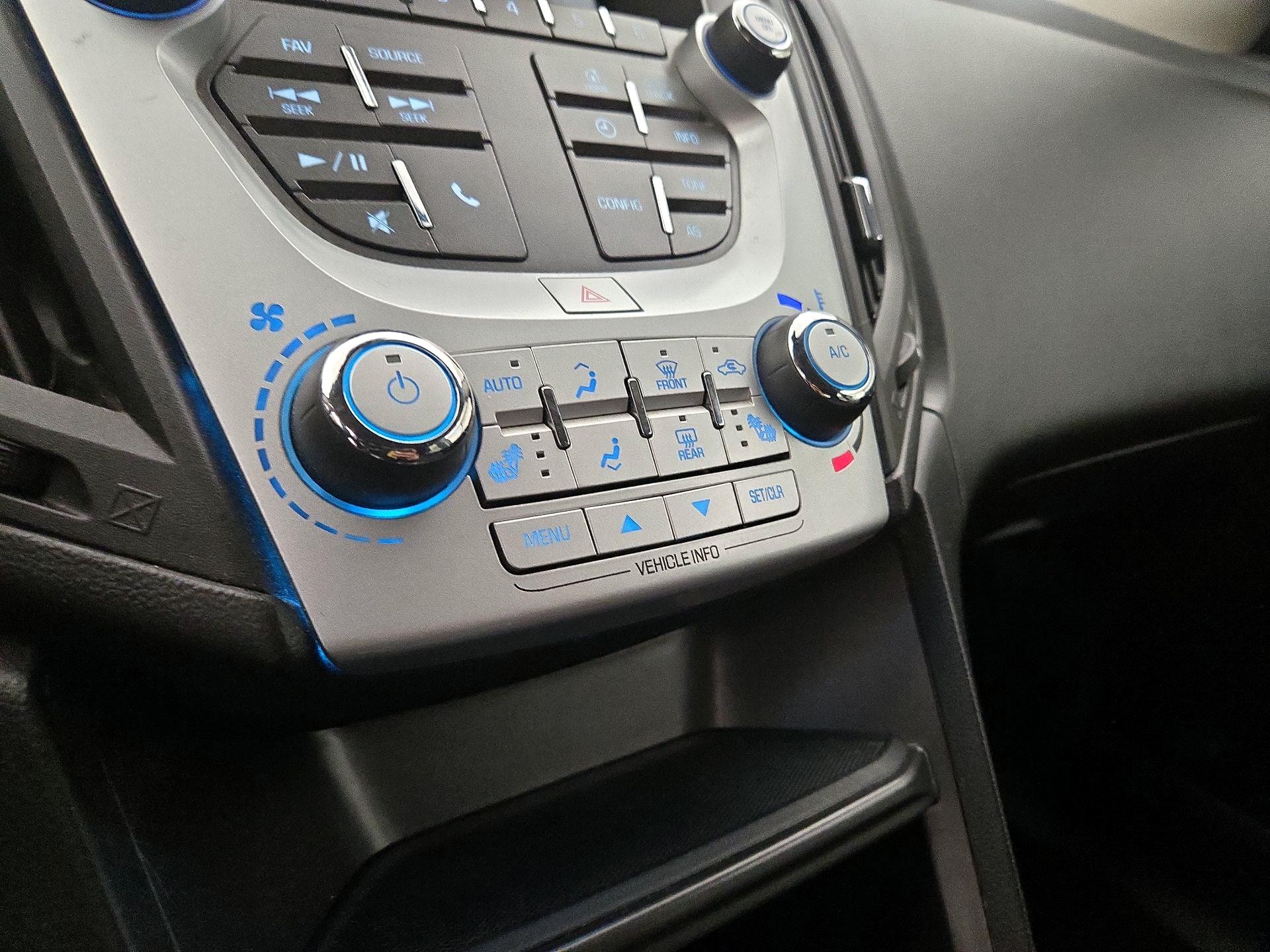 Thumbnail: 2017 Chevrolet Equinox - 15