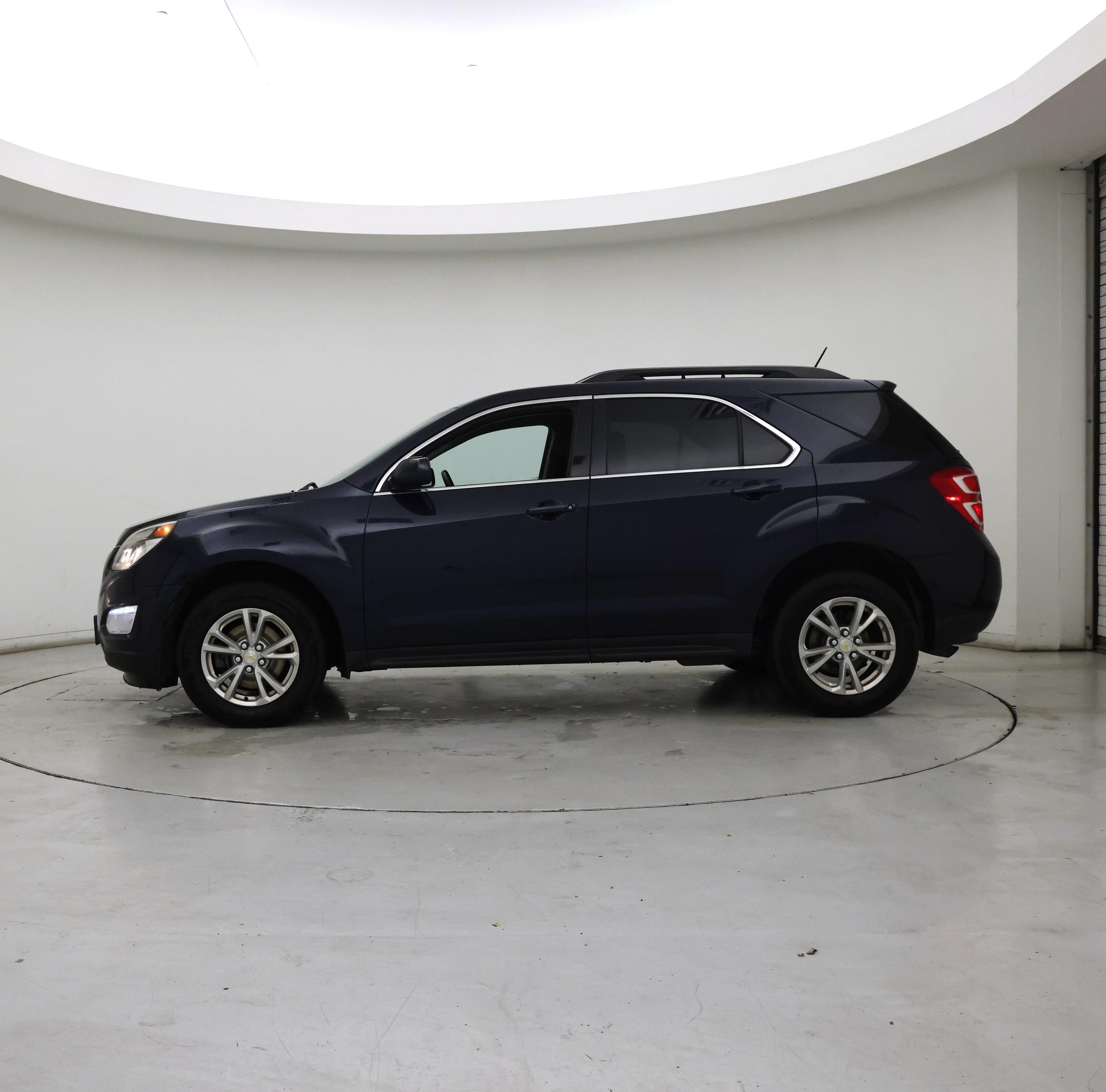 Thumbnail: 2017 Chevrolet Equinox - 3